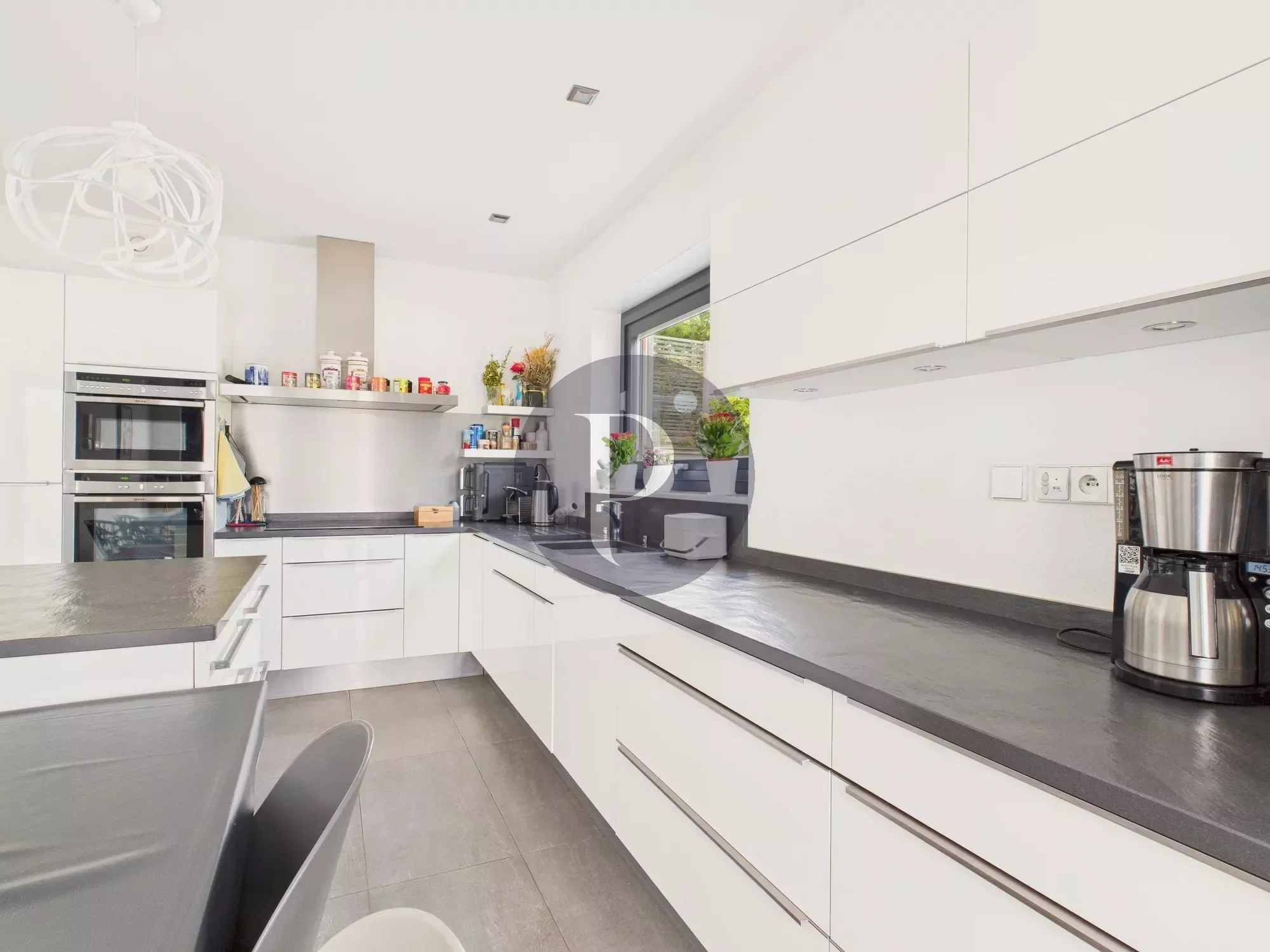 vente-maison-7-pieces-verrieres-le-buisson-86176337