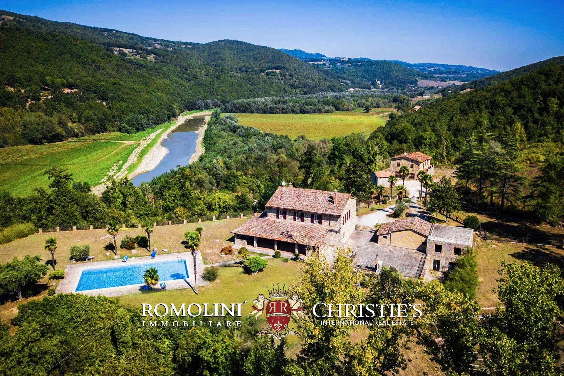 UMBRIAN COUNTRY ESTATE FOR SALE NEAR TODI