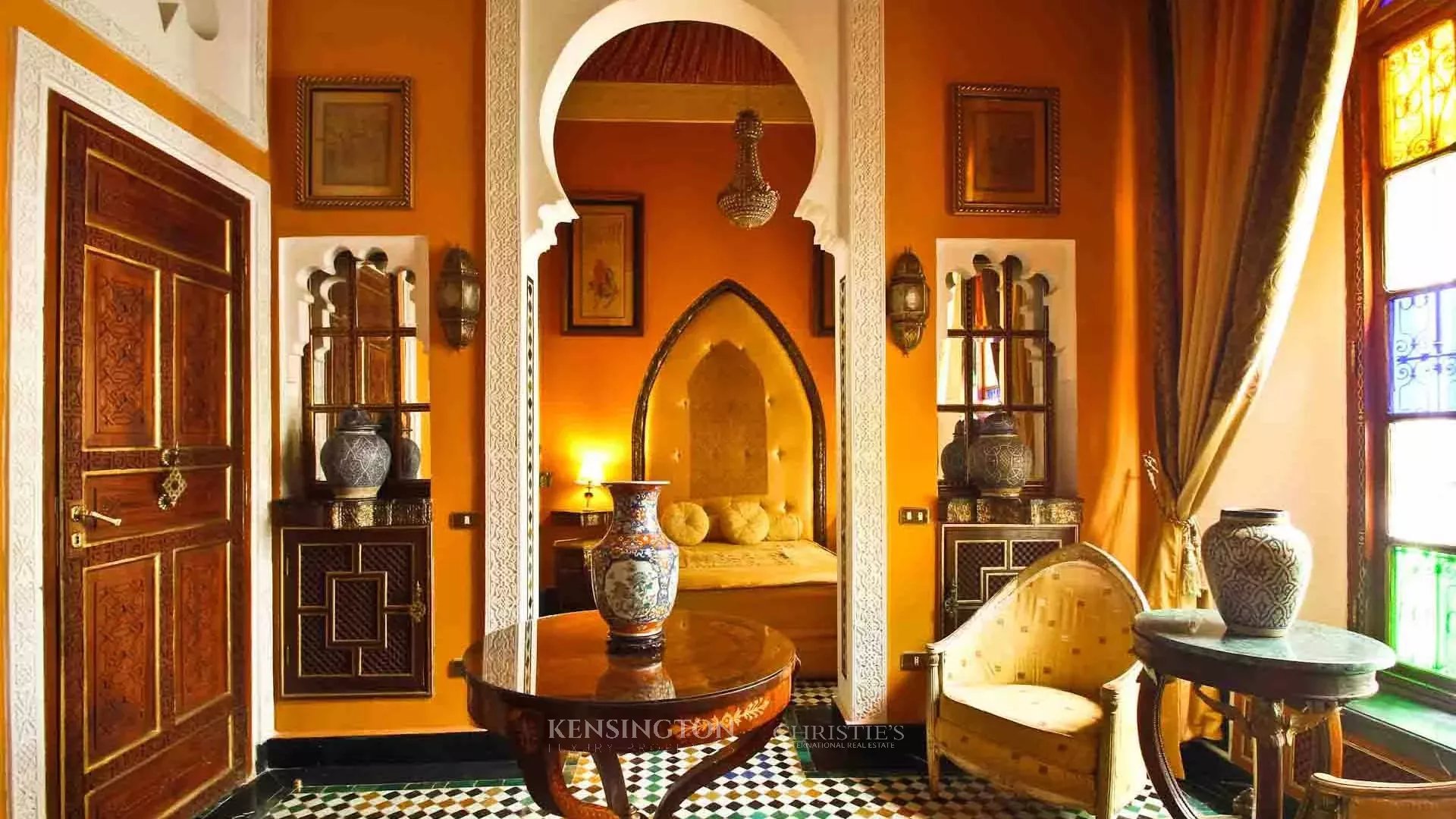 6 Bedroom Villa/Townhouse's Image 11