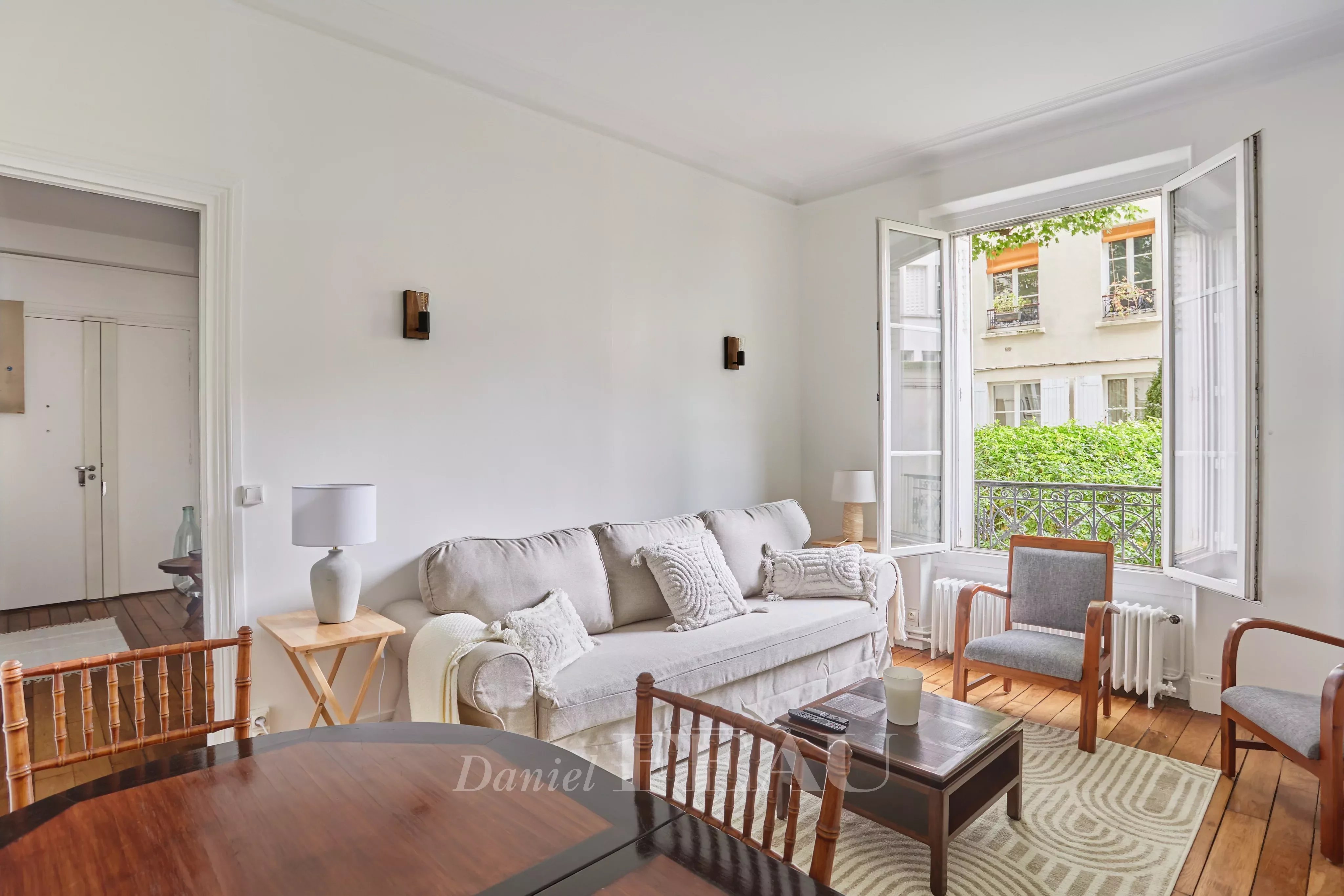 Sale Apartment Paris 15th