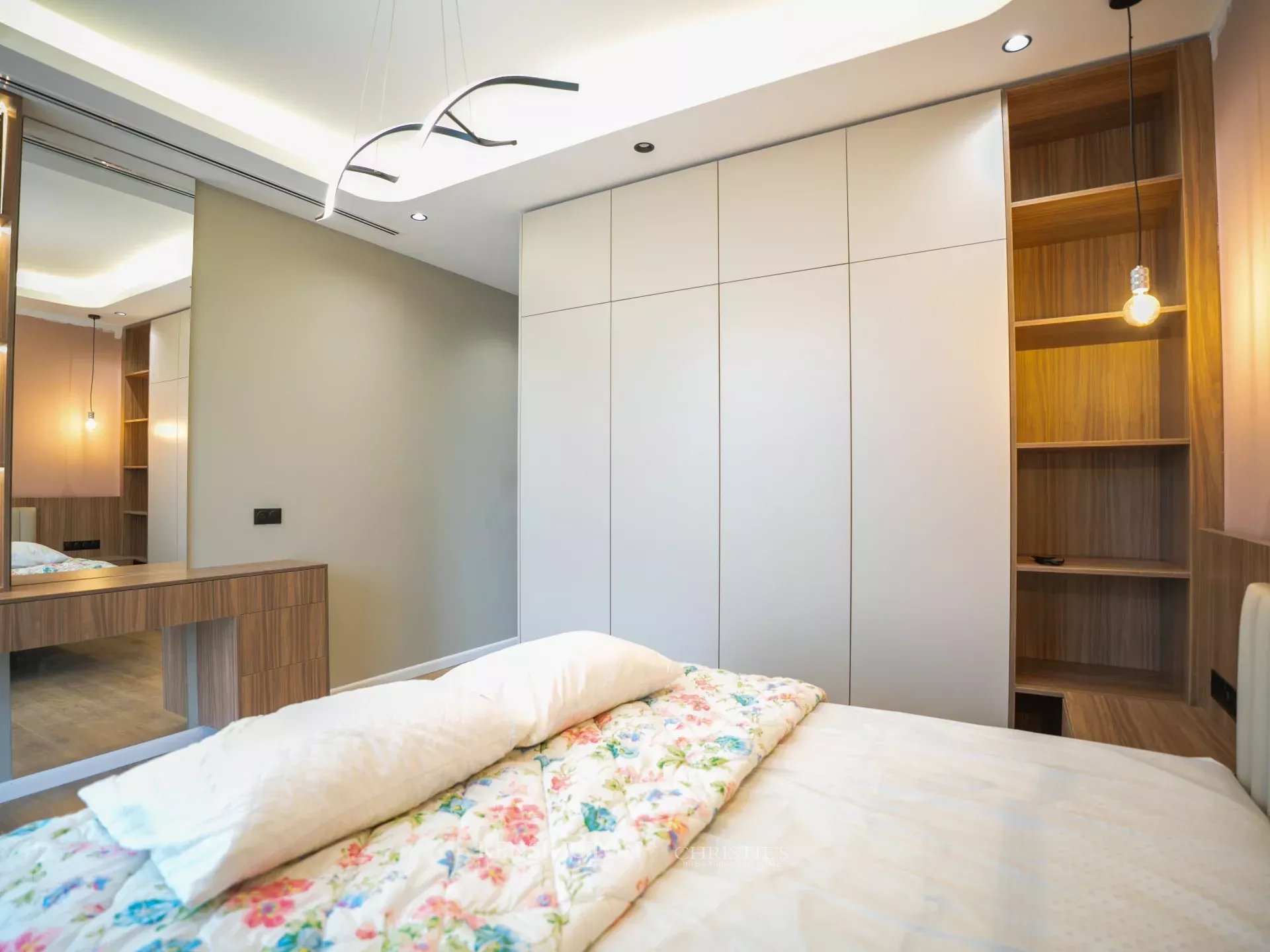4 Bedroom Villa/Townhouse's Image 32