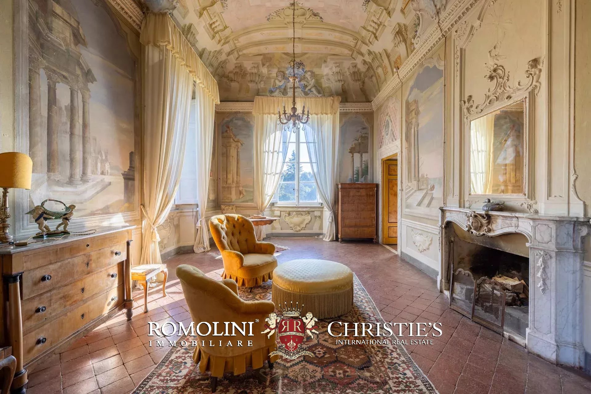 14 Bedroom Villa/Townhouse's Image 23