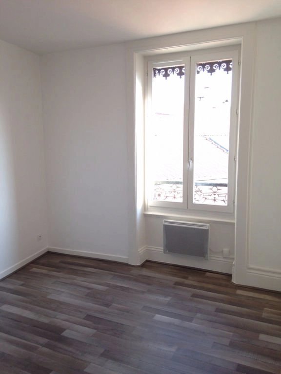 481090 Location Lyon 7ème