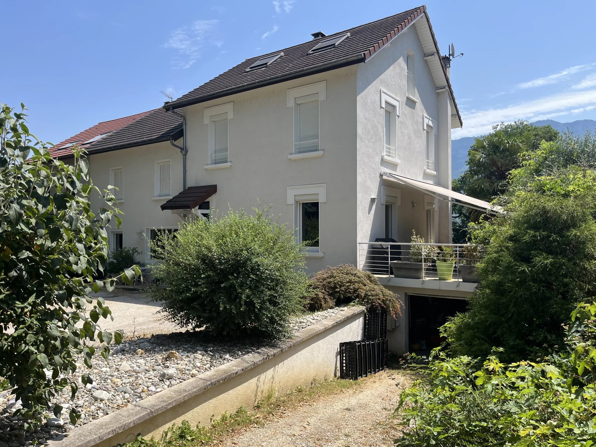 TRESSERVE MAISON  SECTEUR CALME ET PRIVILEGIE