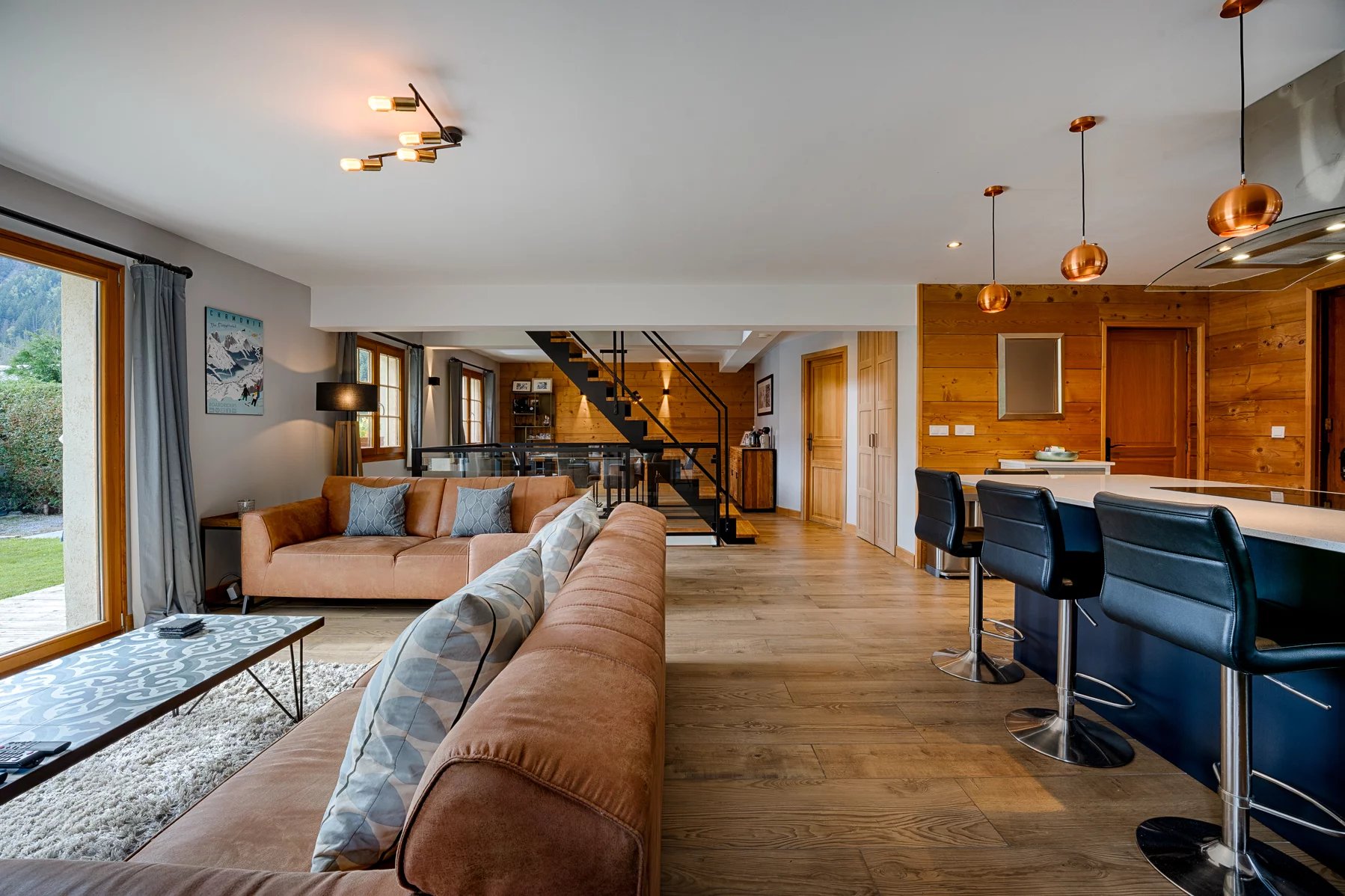 Photo of LES BOSSONS - A large, 4-bedroom chalet with independent apartment in les Bossons, Chamonix