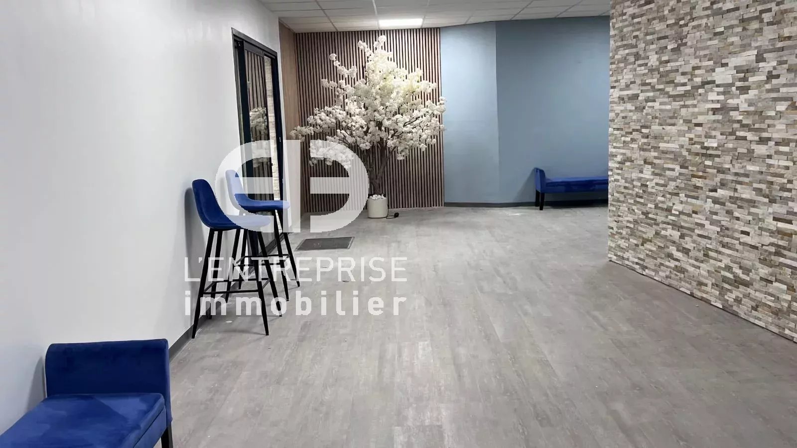 Location Bureau Antibes
