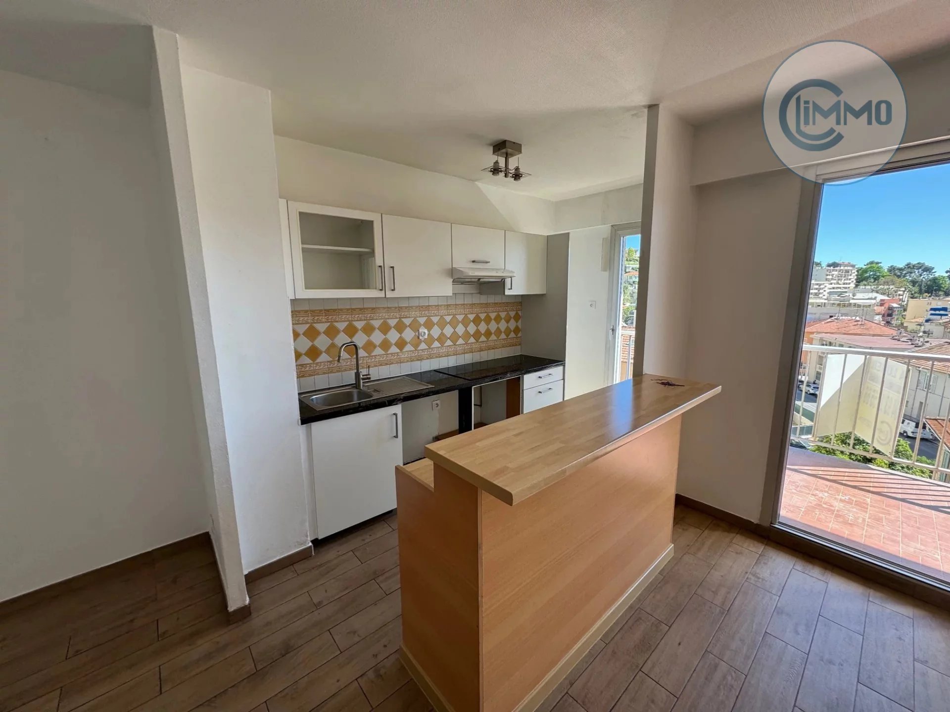 Location – Beau 2 pièces vide avec terrasse, Nice Nord