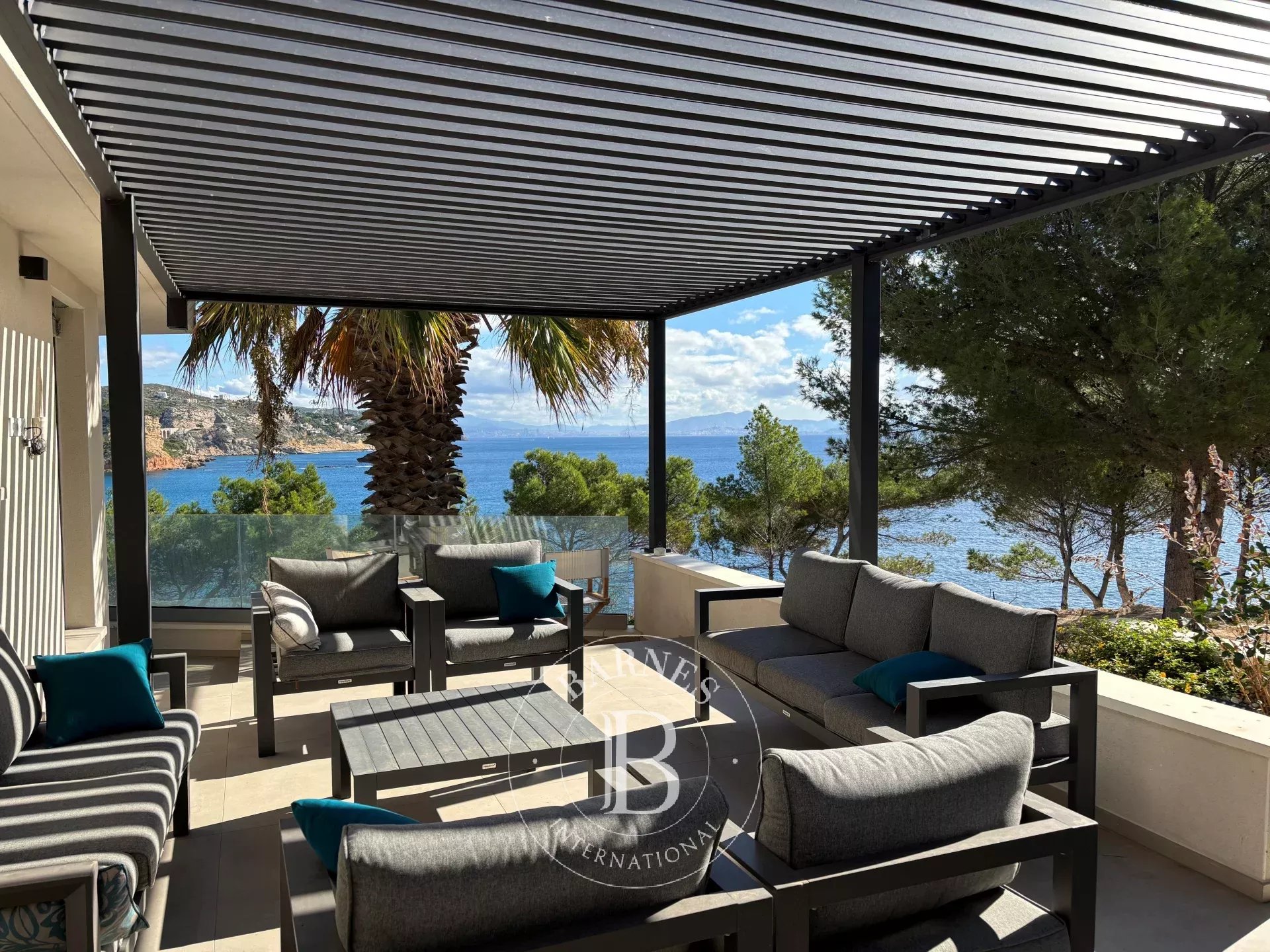 Exceptional Luxury Villa with Sea View in Carry le Rouet - picture 9