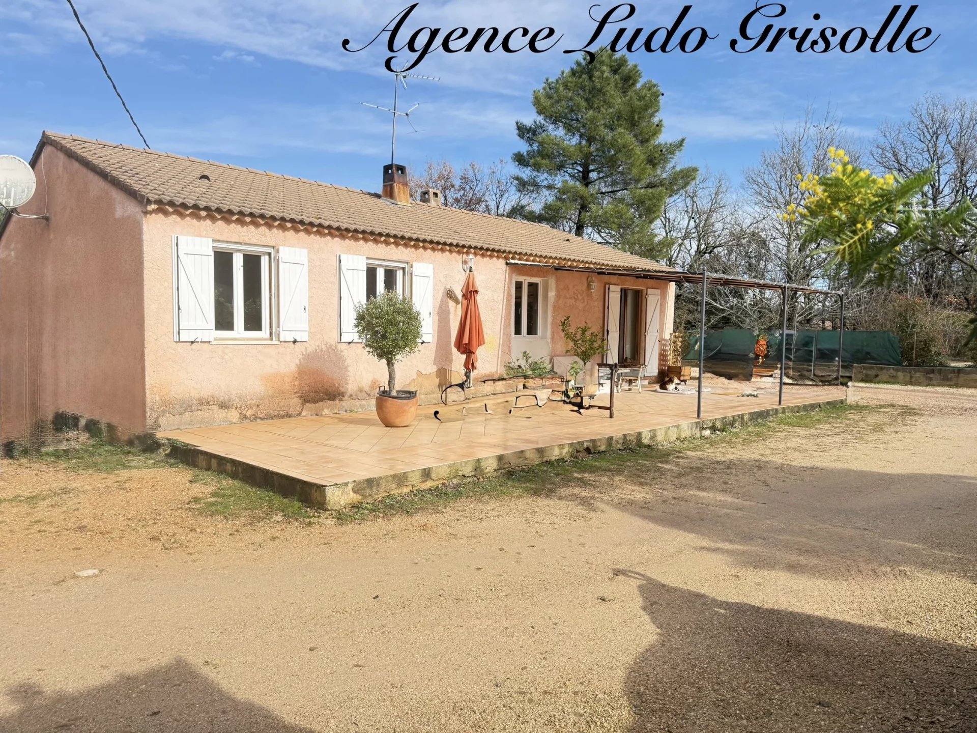 Agence immobilière de 