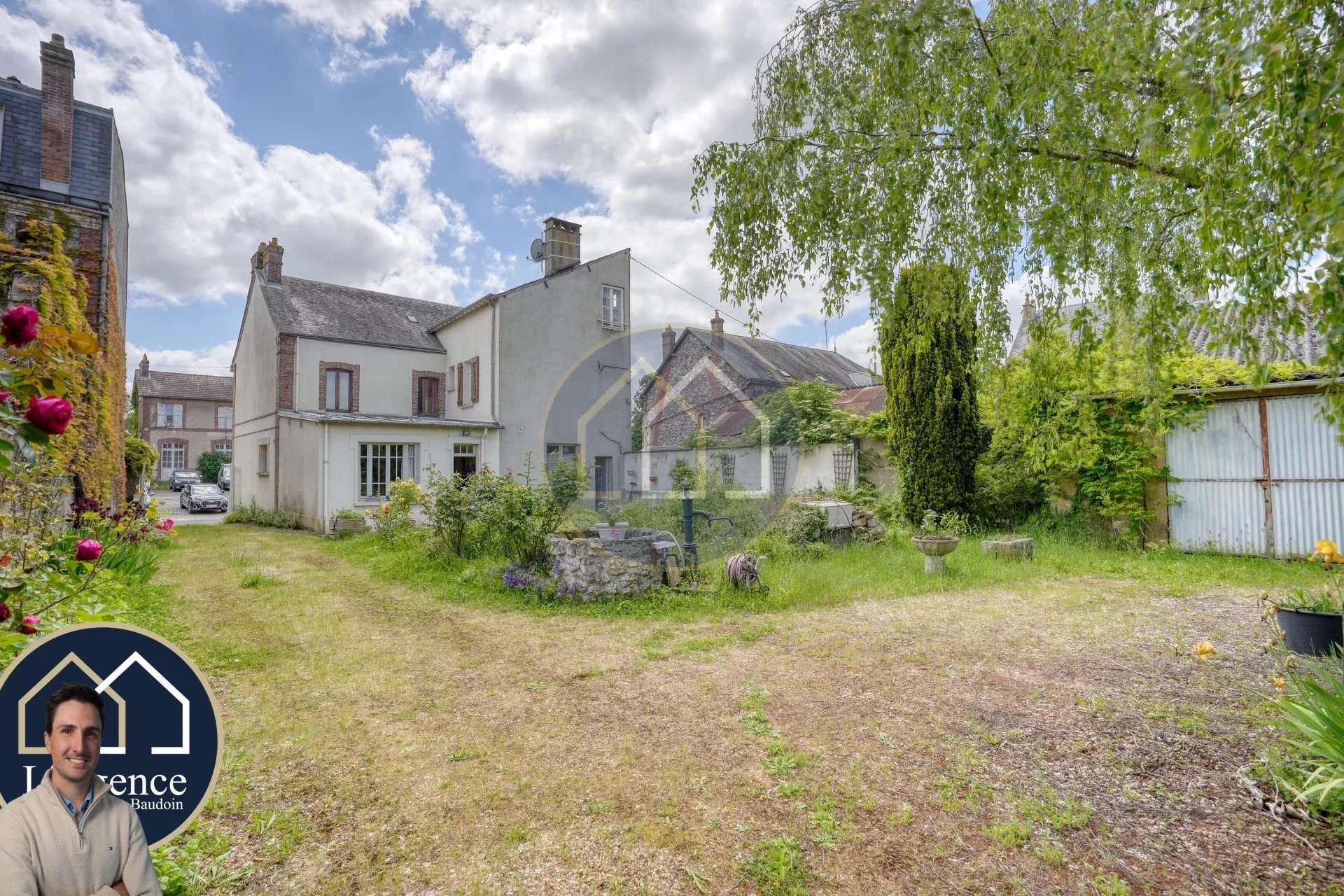 MAISON DE CHARME 210 M² - FORT POTENTIEL POUR MAISON DE FAMILLE OU INVESTISSEMENT - TERRAIN 995 M²