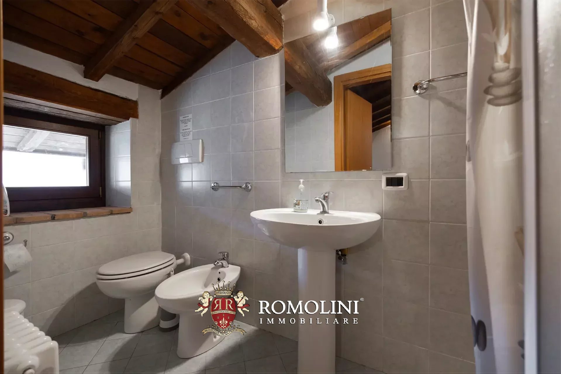 11 Bedroom Villa/Townhouse's Image 46