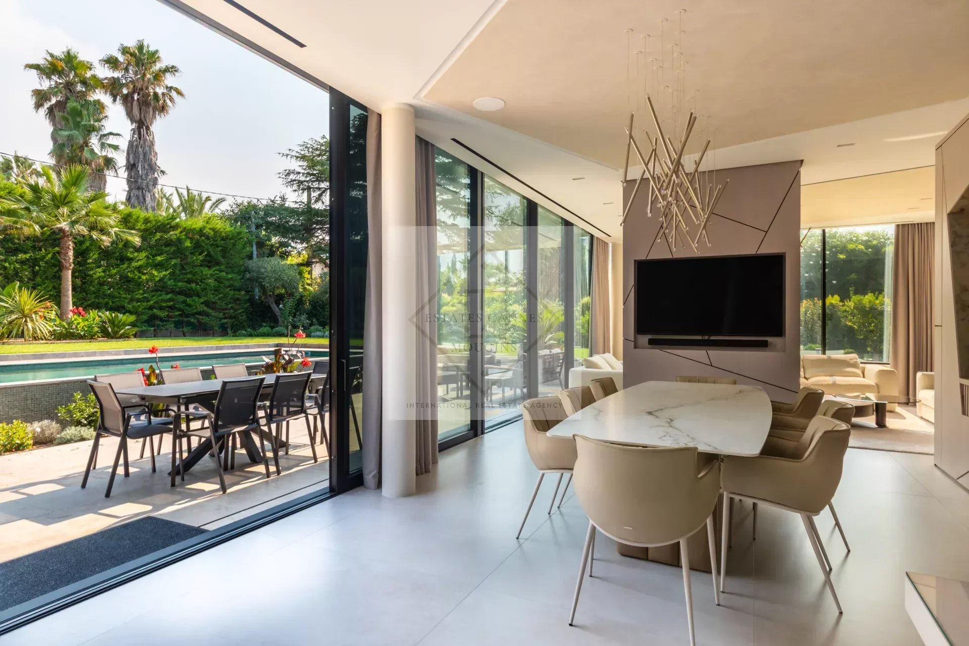 Cap d'Antibes – Villa contemporaine neuve dans un domaine privé d'exception — photo 3
