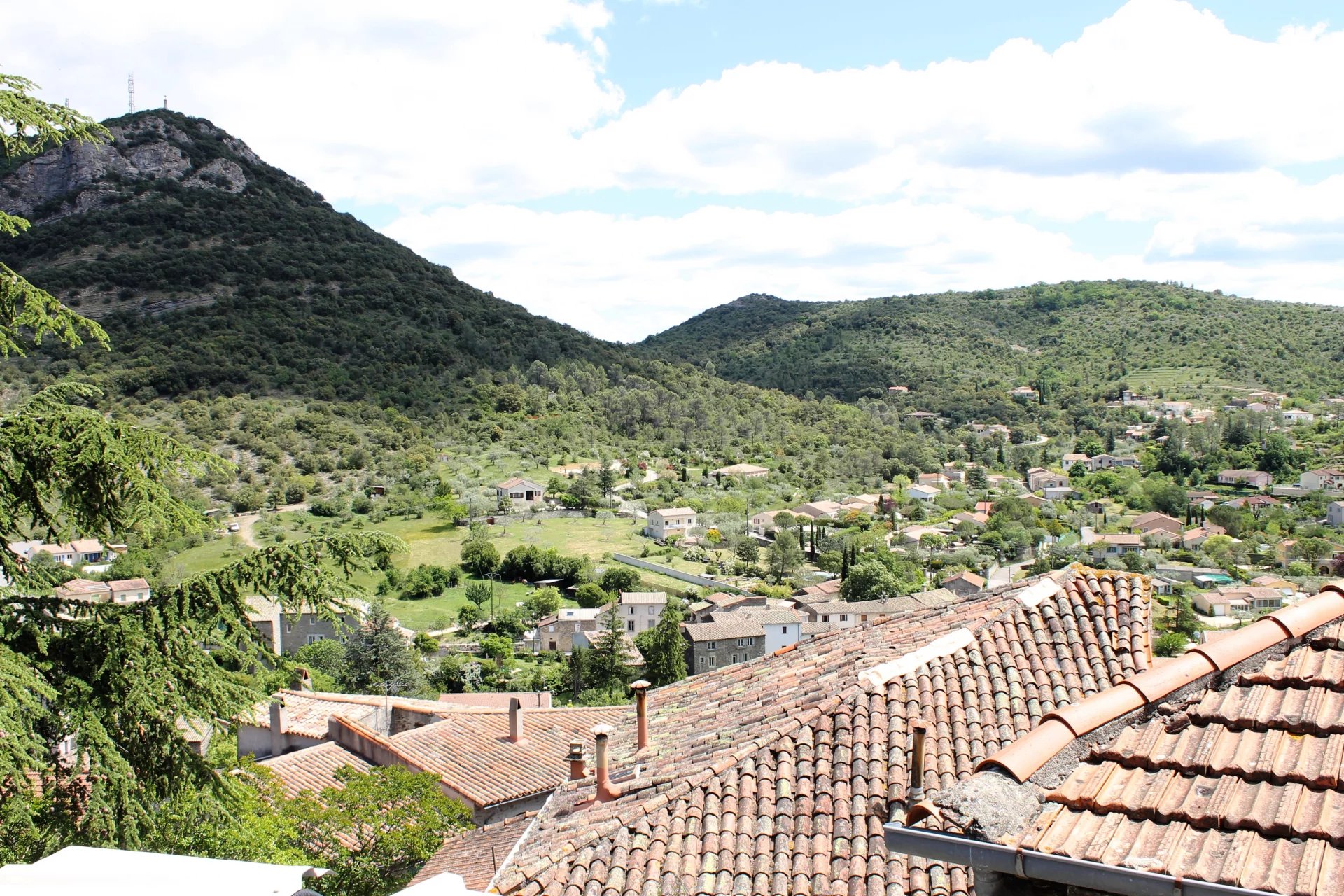 Dépt GARD (30), Maison Village en pierre, 115 m², 4 chambres, terrasse 45m² vue sur les Cévennes