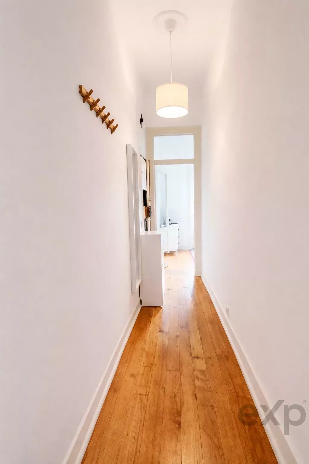 One-bedroom plus one apartment for sale in Campo de Ourique. 86691452 image 5