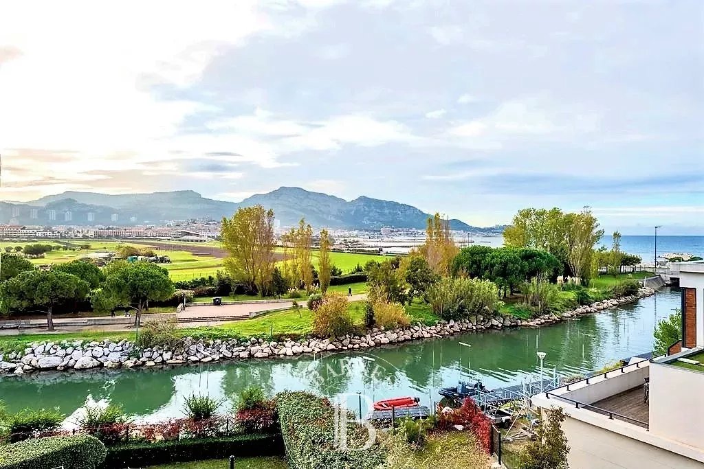 Marseille 8 Borely - 155 sqm apartment - 4 bedrooms - sea overview