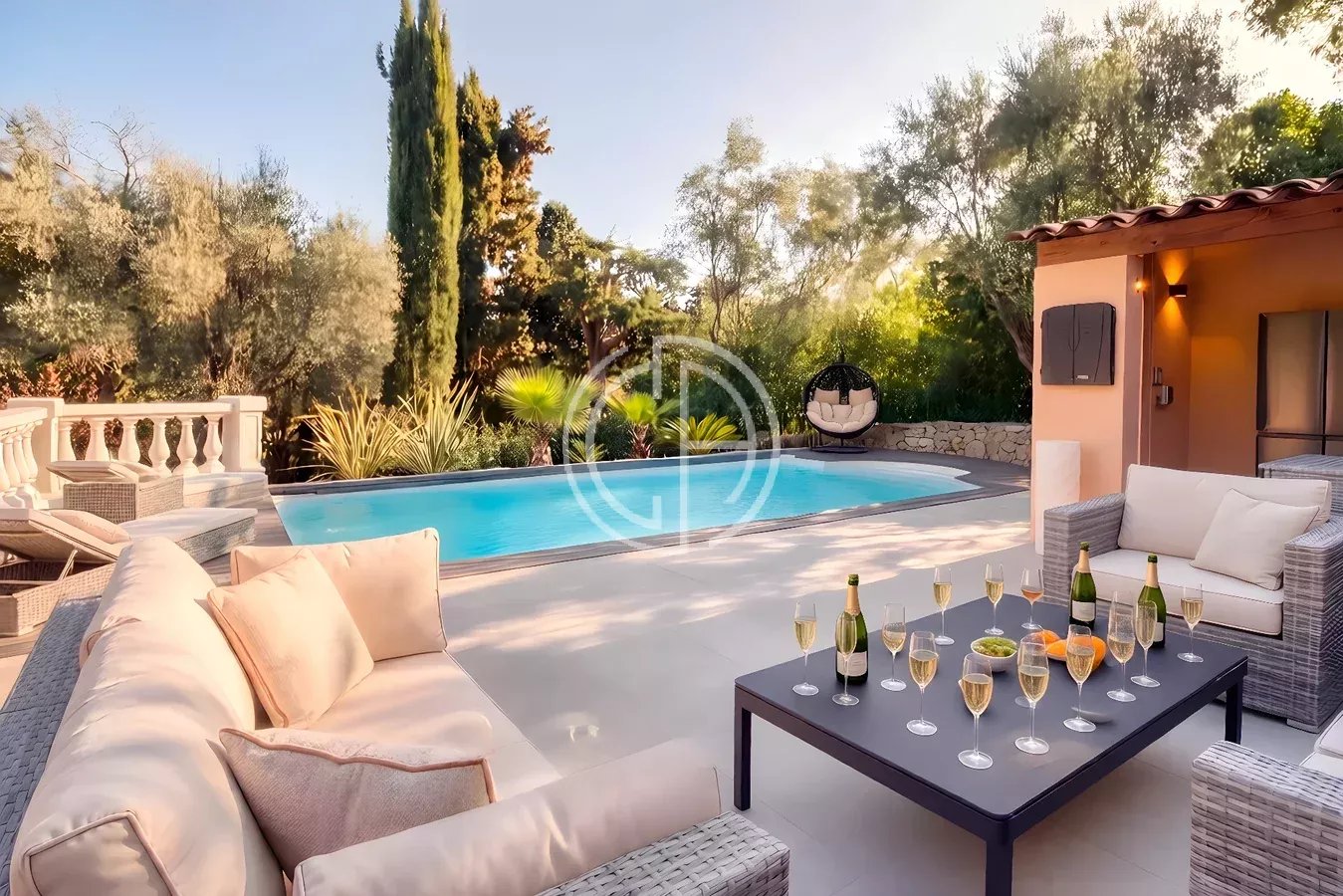 ABSOLUTE CALM VILLA - NEAR TOWN CENTER