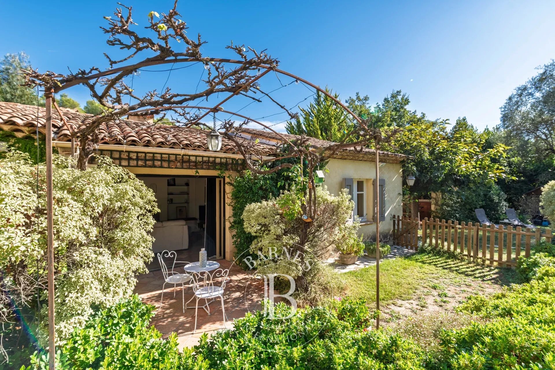 Villa Roquefort-les-Pins - picture 16