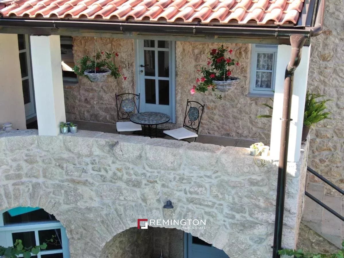 4 Bedroom Villa/Townhouse's Image 7