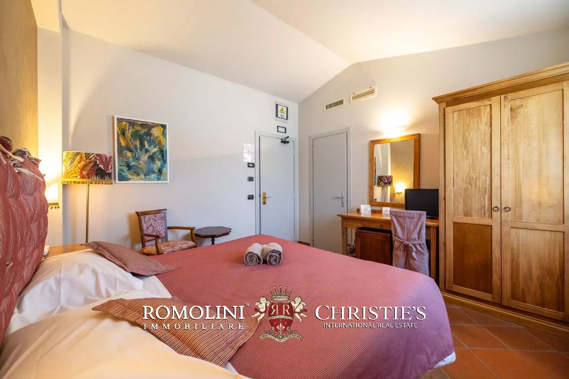 63 Bedroom Villa/Townhouse's Image 65