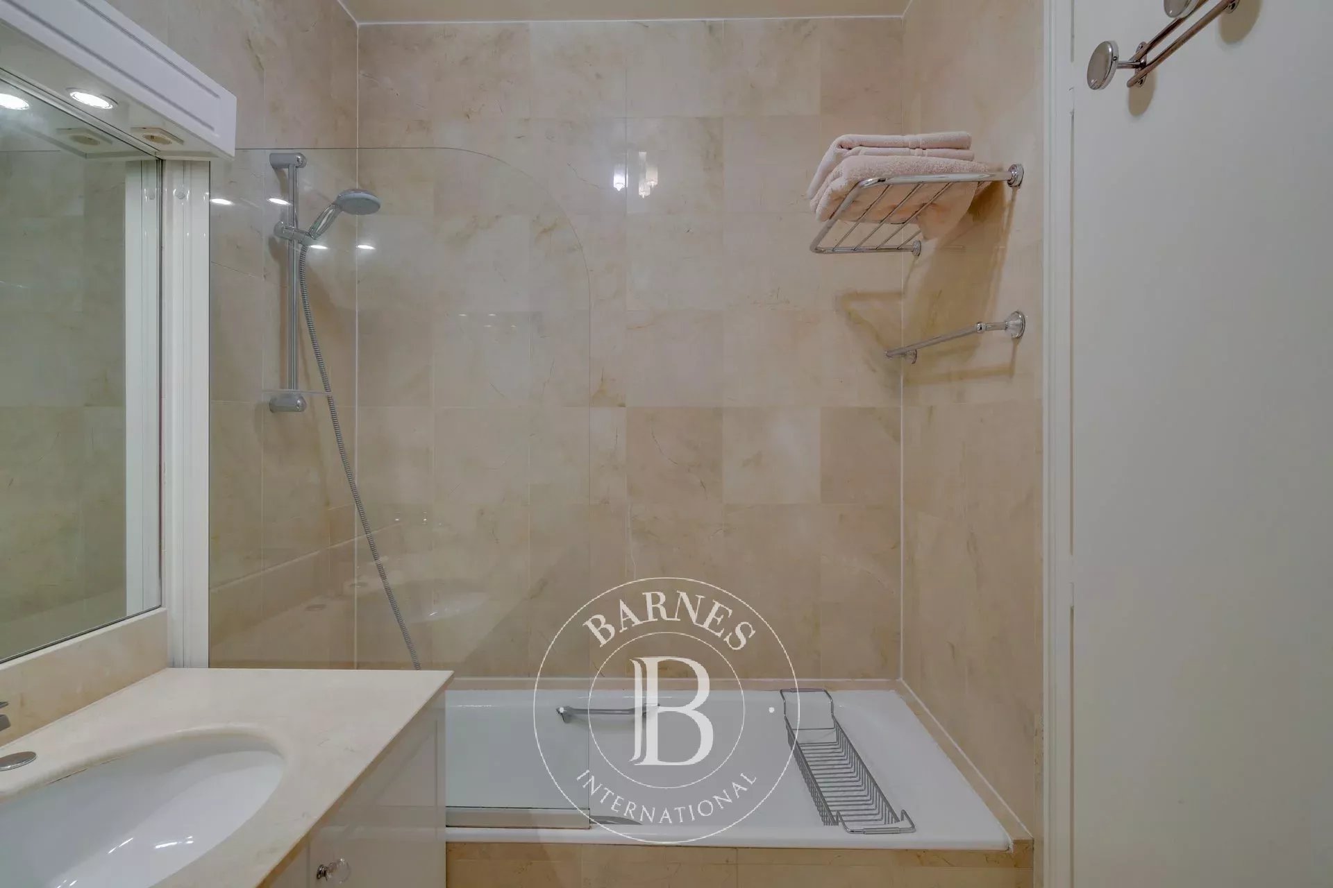 Daire Neuilly-sur-Seine - picture 9