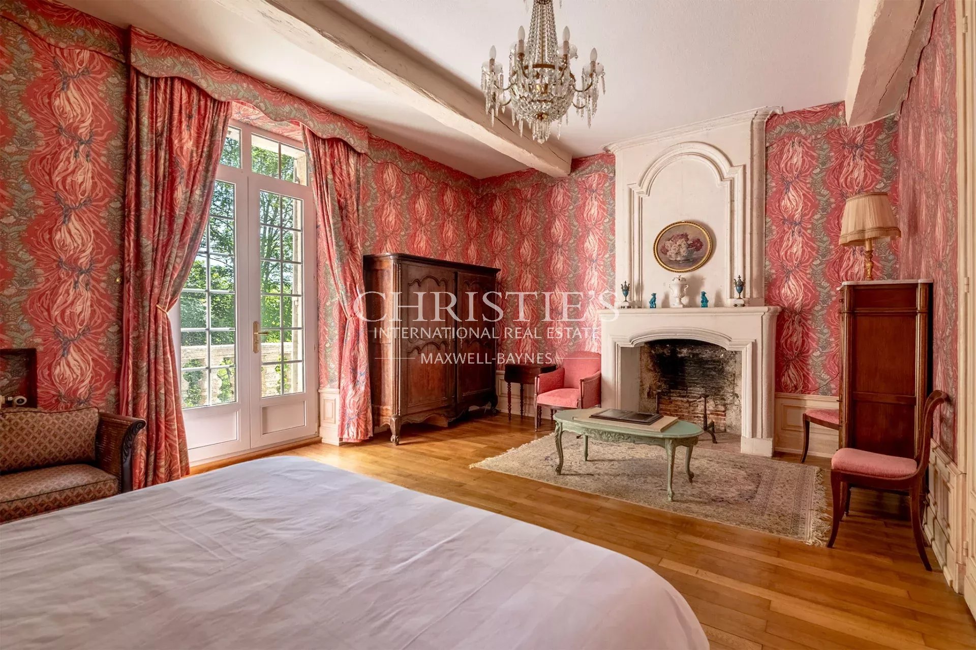14 Bedroom Villa/Townhouse's Image 30
