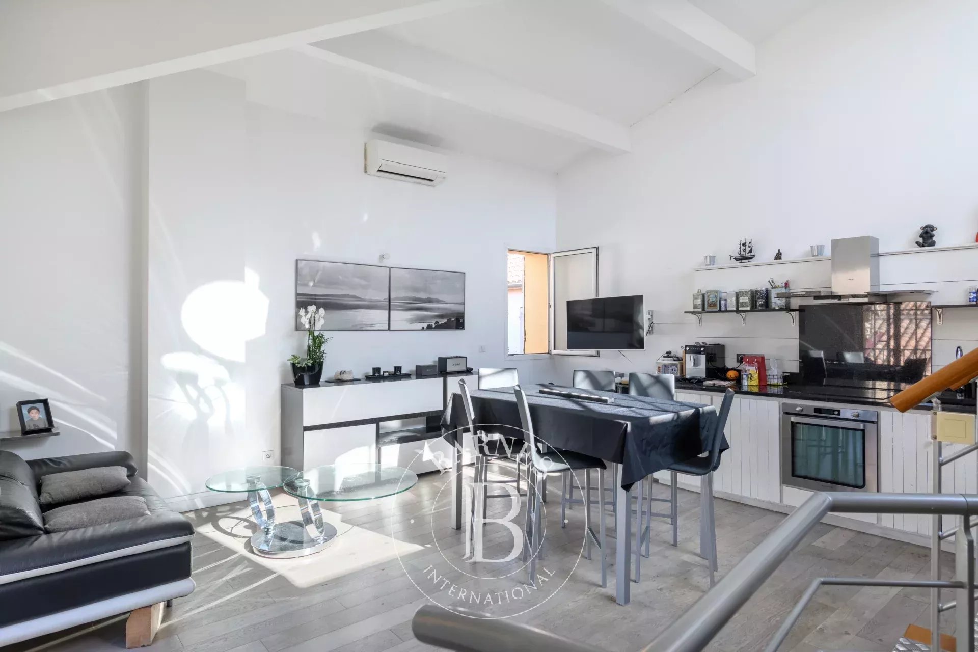 Bina Cassis - picture 6