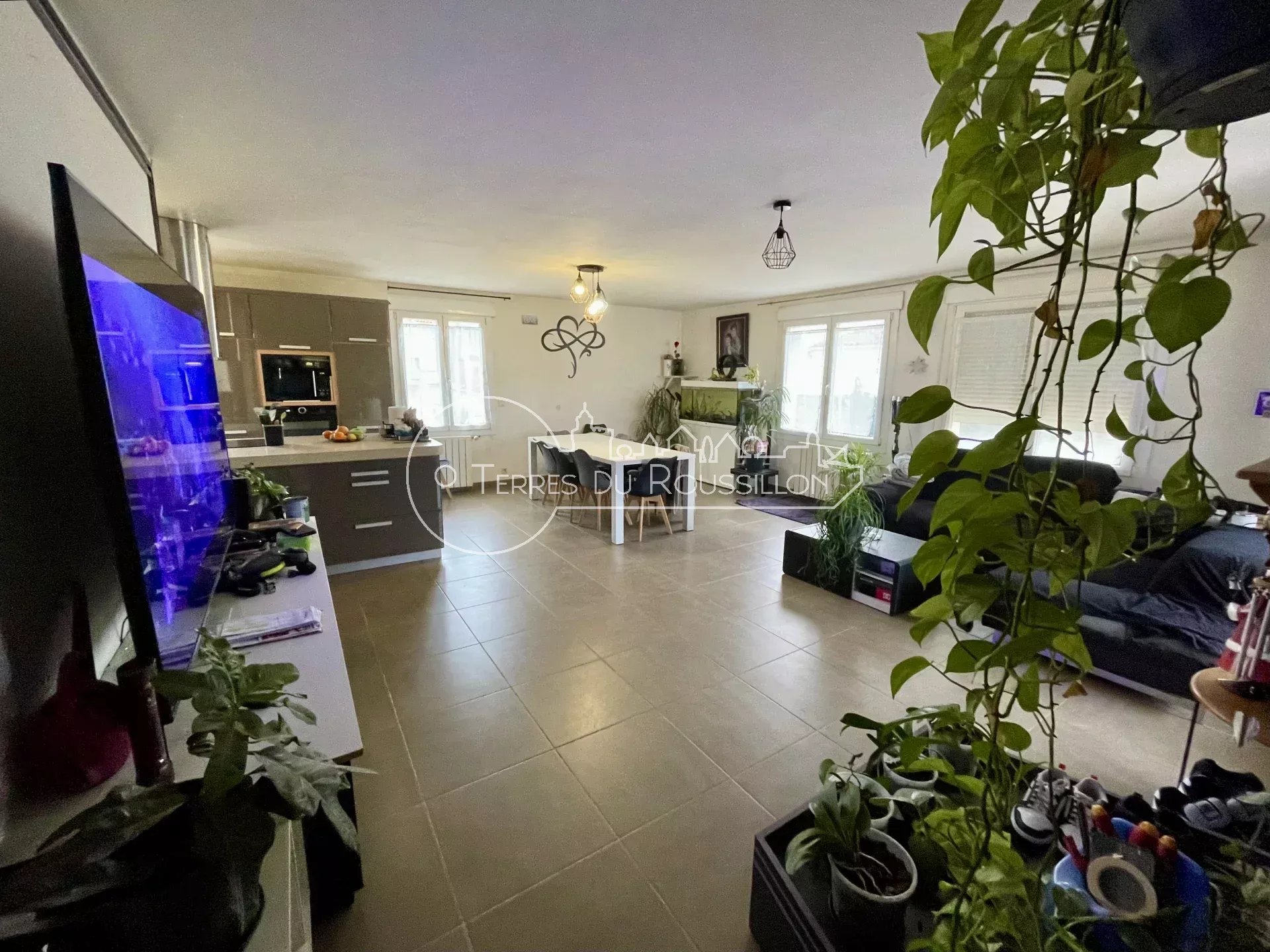MAISON T6 3 FACES BAS VERNET 165 M² AVEC PISCINE