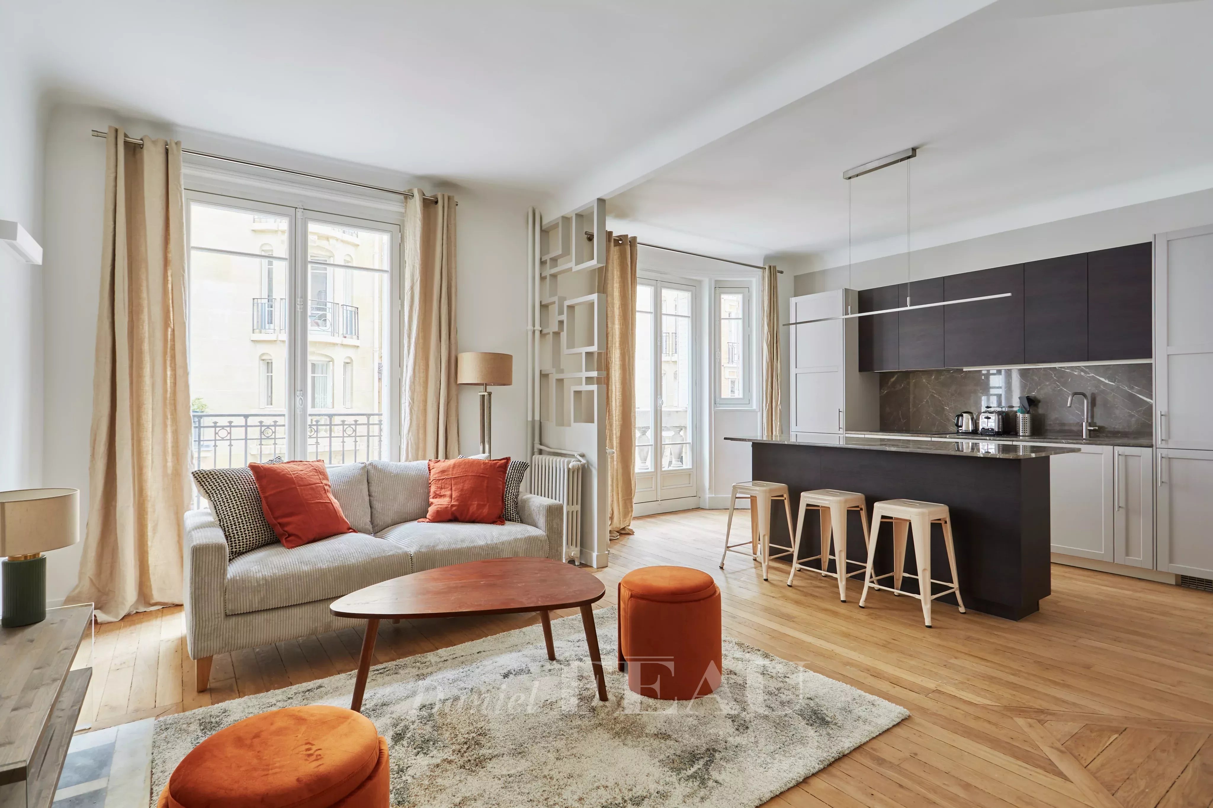 Paris 15th District – A furnished 2-bed apartment