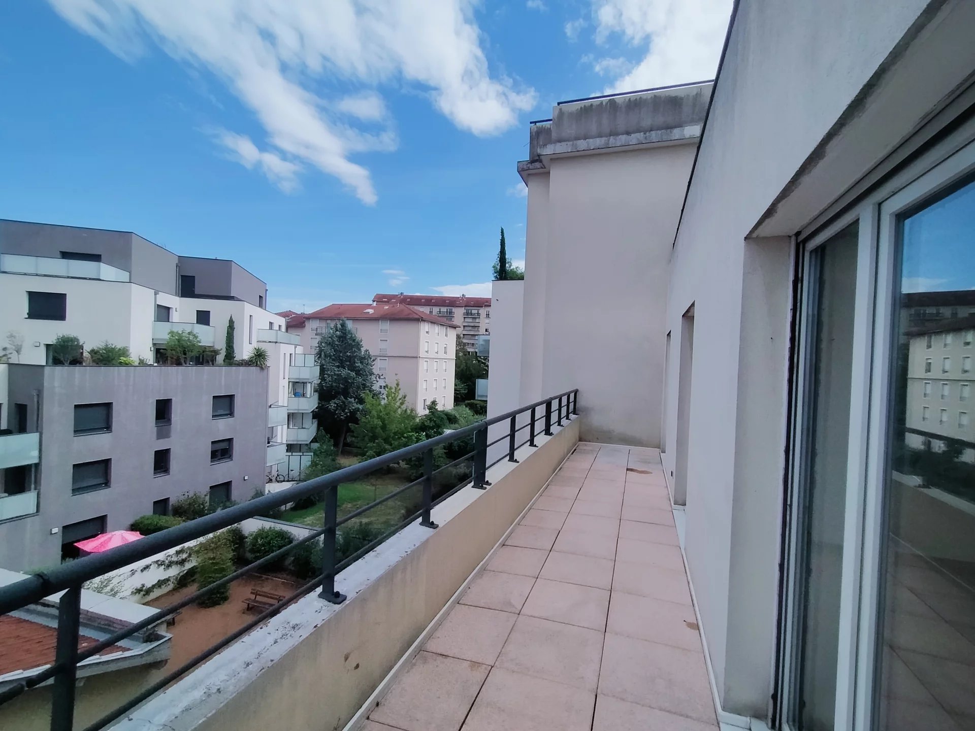 4435162 Location Lyon 8ème