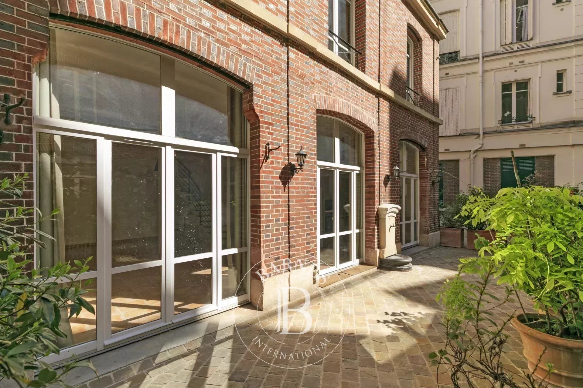 Bureaux Paris 75007  -  ref 87083759 (picture 1)