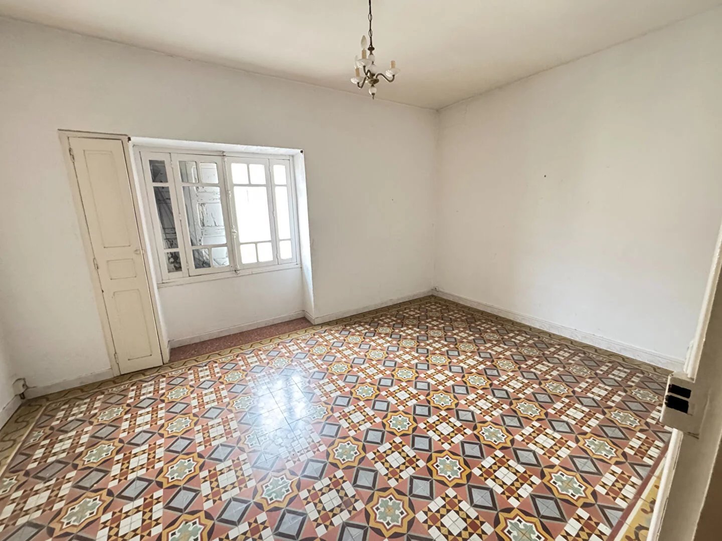 Maison  7 pièce(s)  avec garage  sur Villelongue de la Salanque