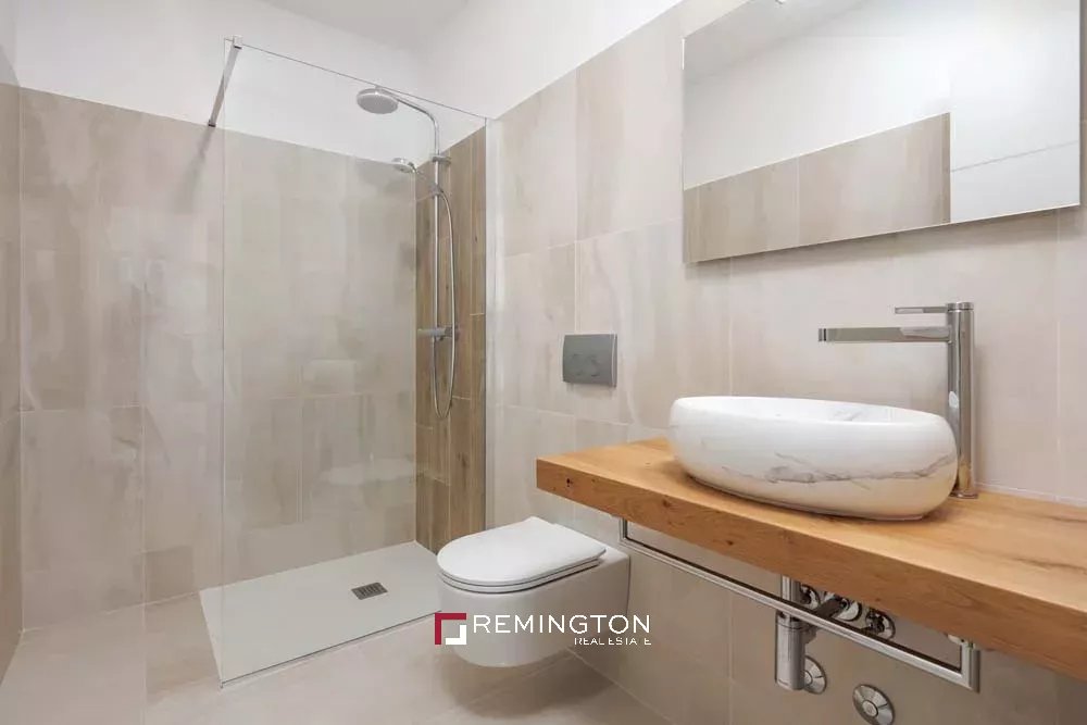 4 Bedroom Villa/Townhouse's Image 11