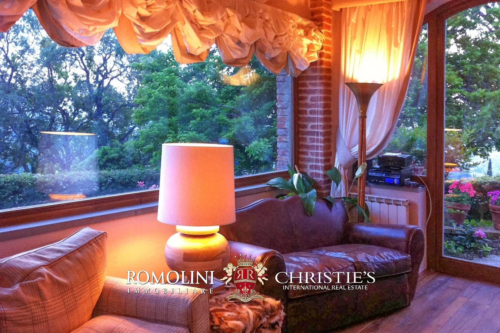 4 Bedroom Villa/Townhouse's Image 28