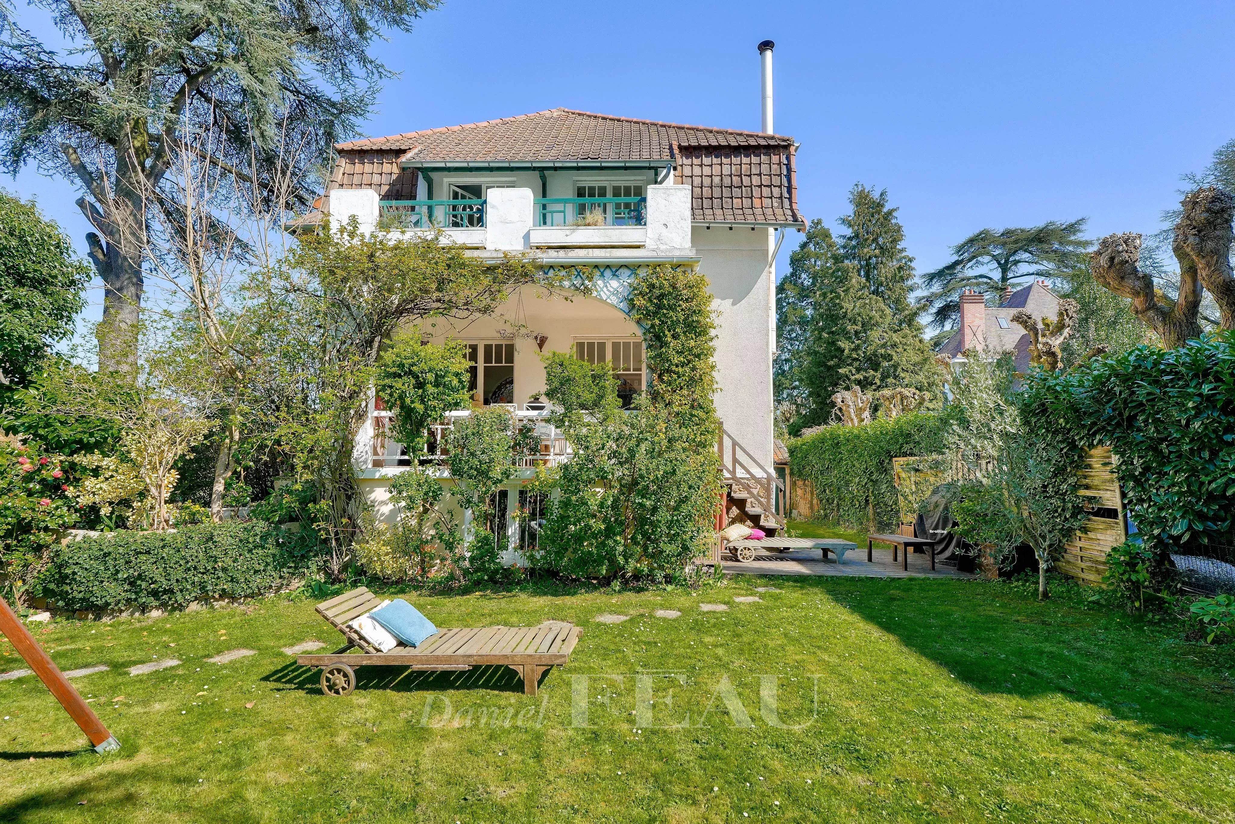 Vaucresson - Parc Thérèse - Maison familiale de charme.