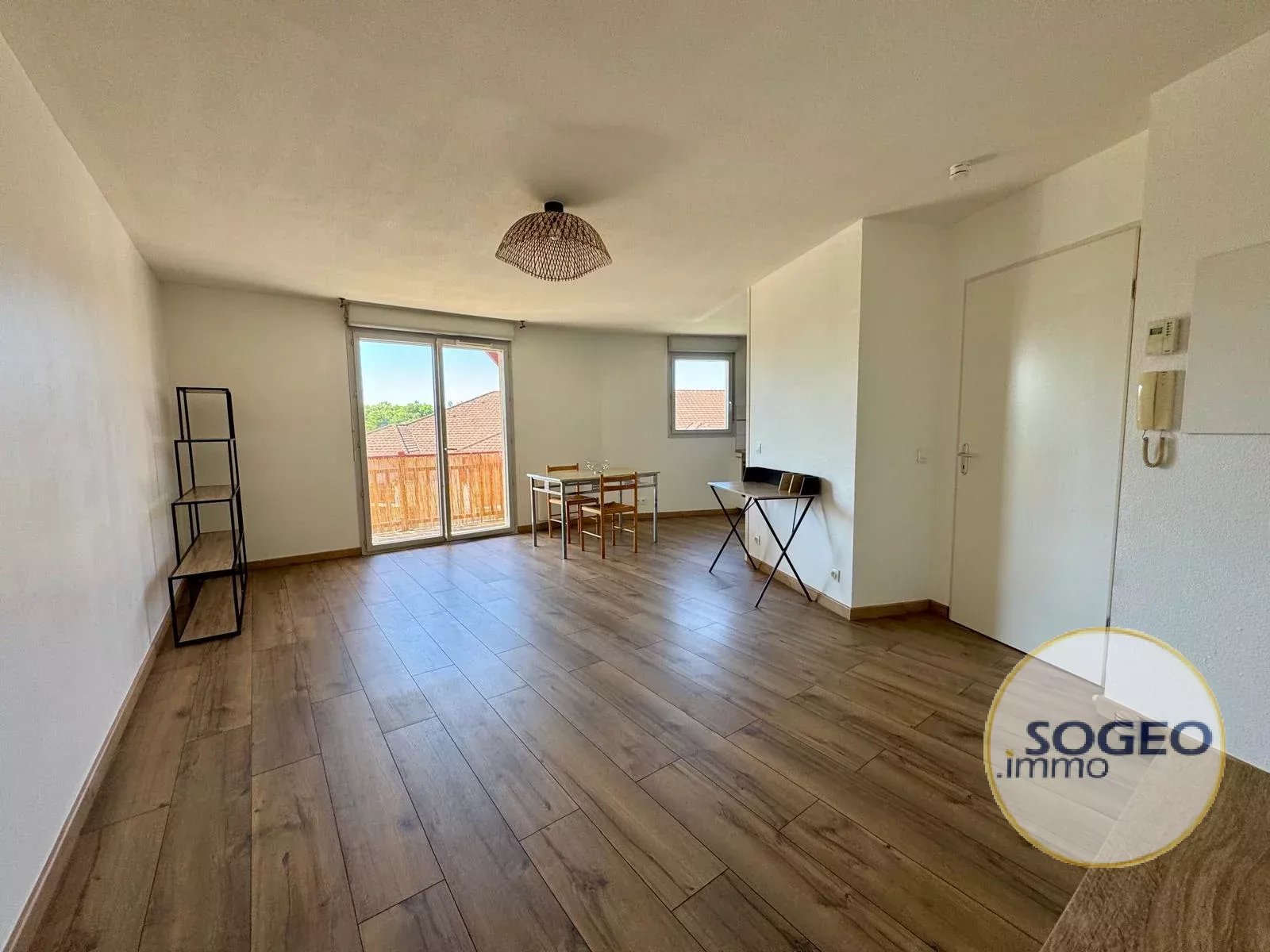 Appartement T2 meublé, balcon