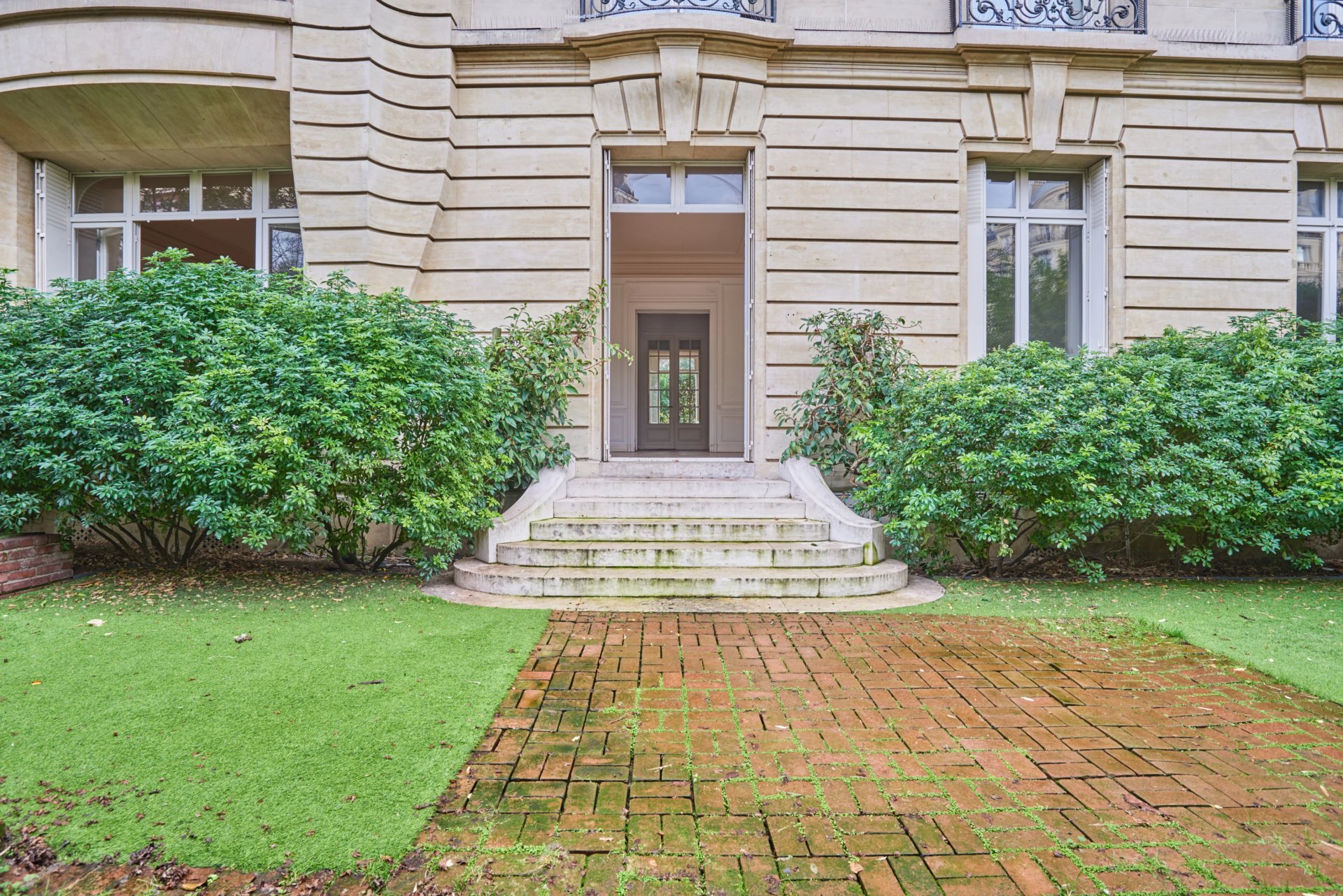 3 Bedroom Apartment/Flat's Image 6