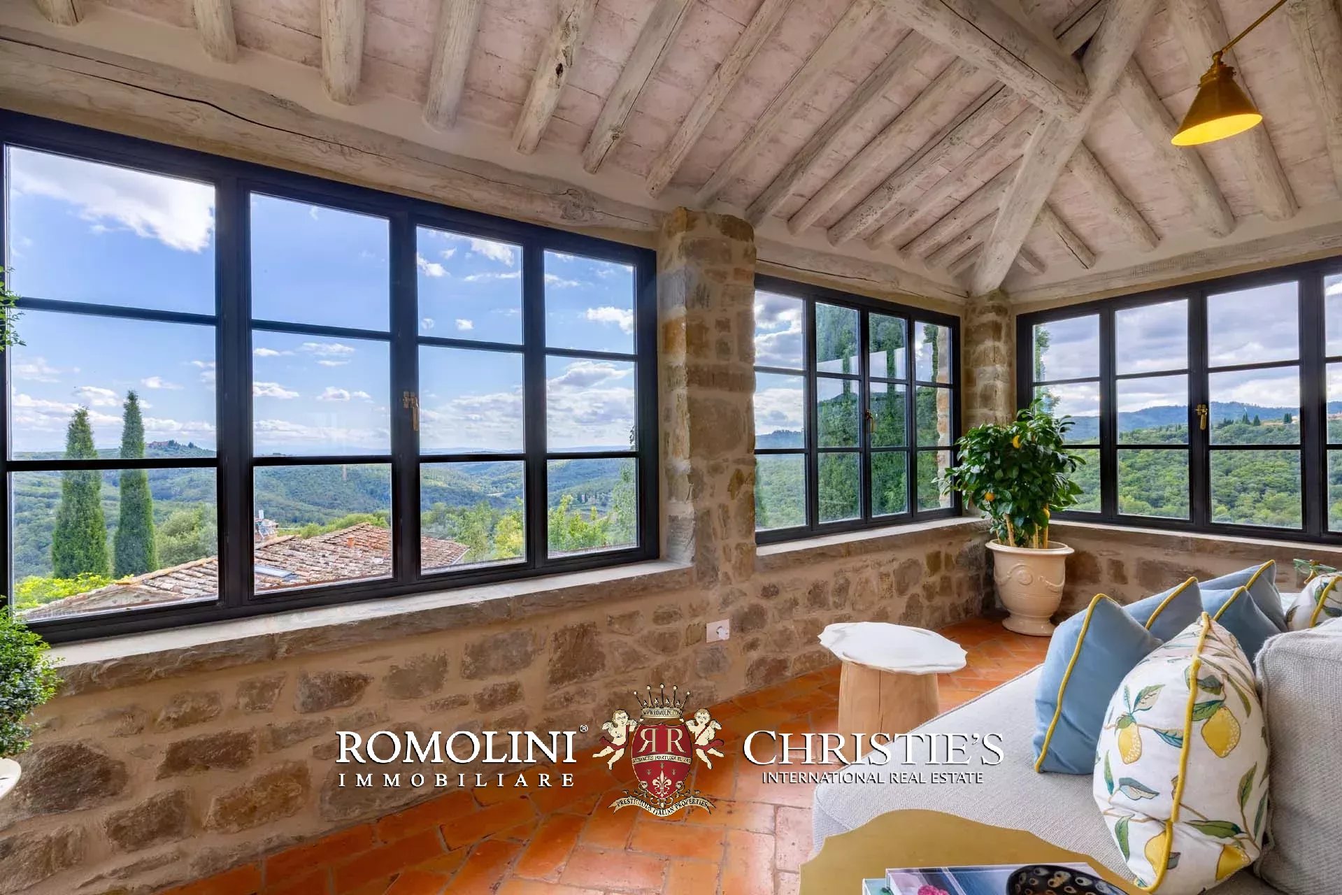 4 Bedroom Villa/Townhouse's Image 20