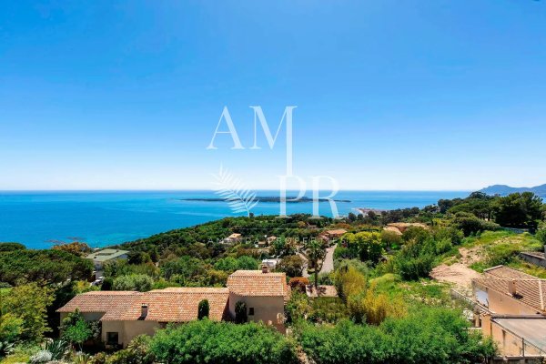 Luxury Family Estate in Cannes: Panoramic Sea View Villa for Sale — photo 4