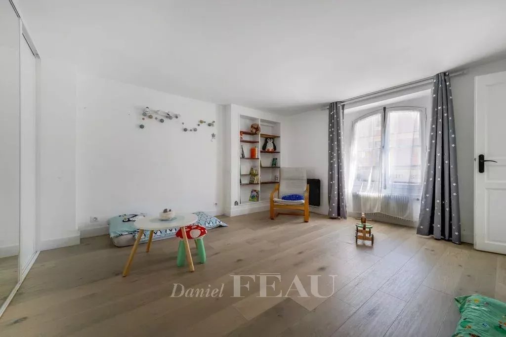 3 Bedroom Apartment/Flat's Image 4