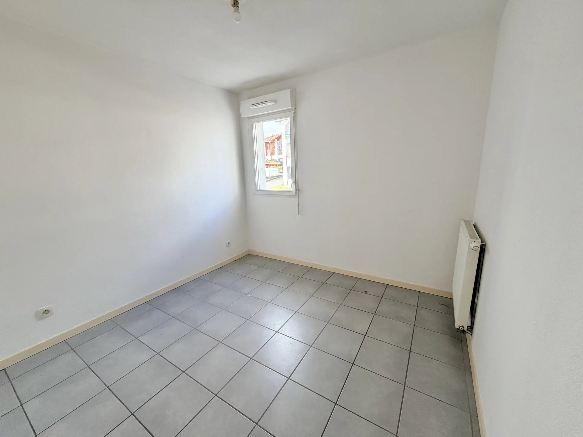 Appartement 2 pièces 44 m2 avec terrasse ! - Photo 5