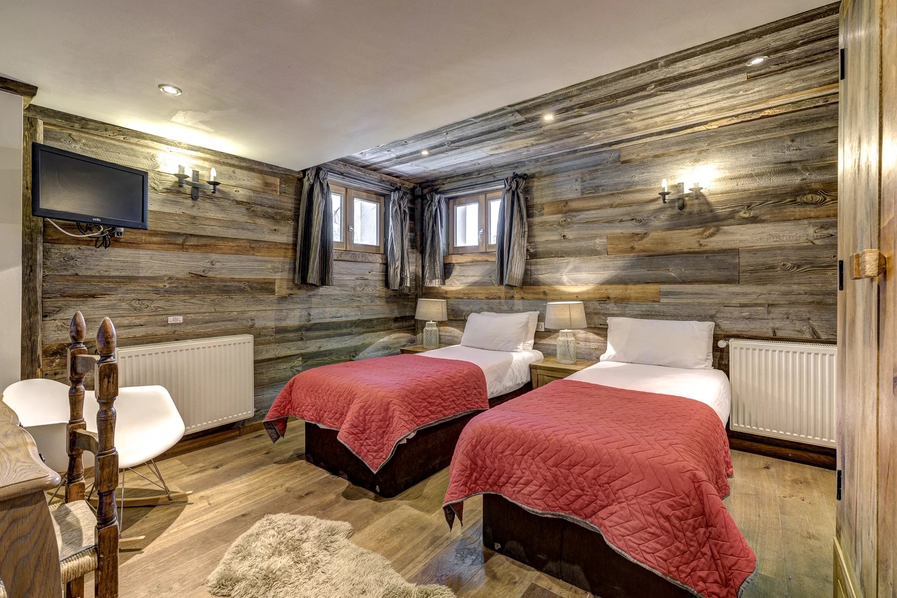 Photo of MORZINE - Chalet with 7 bedrooms in Morzine