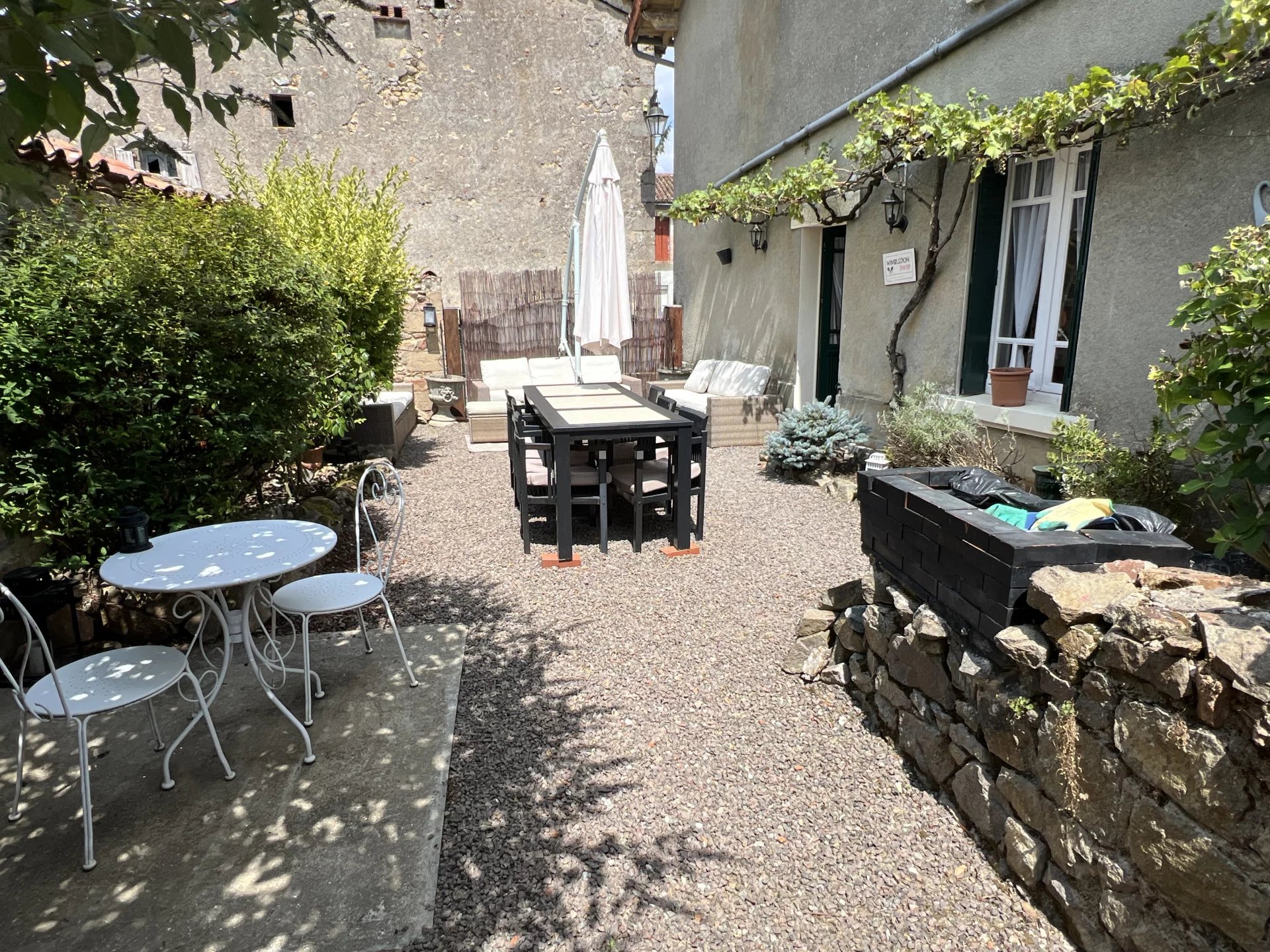 House in Abzac - Image 2