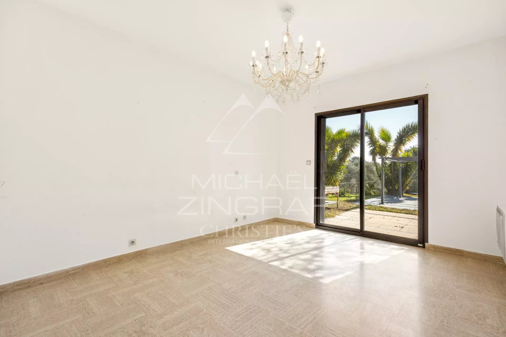 4 Bedroom Villa/Townhouse's Image 3