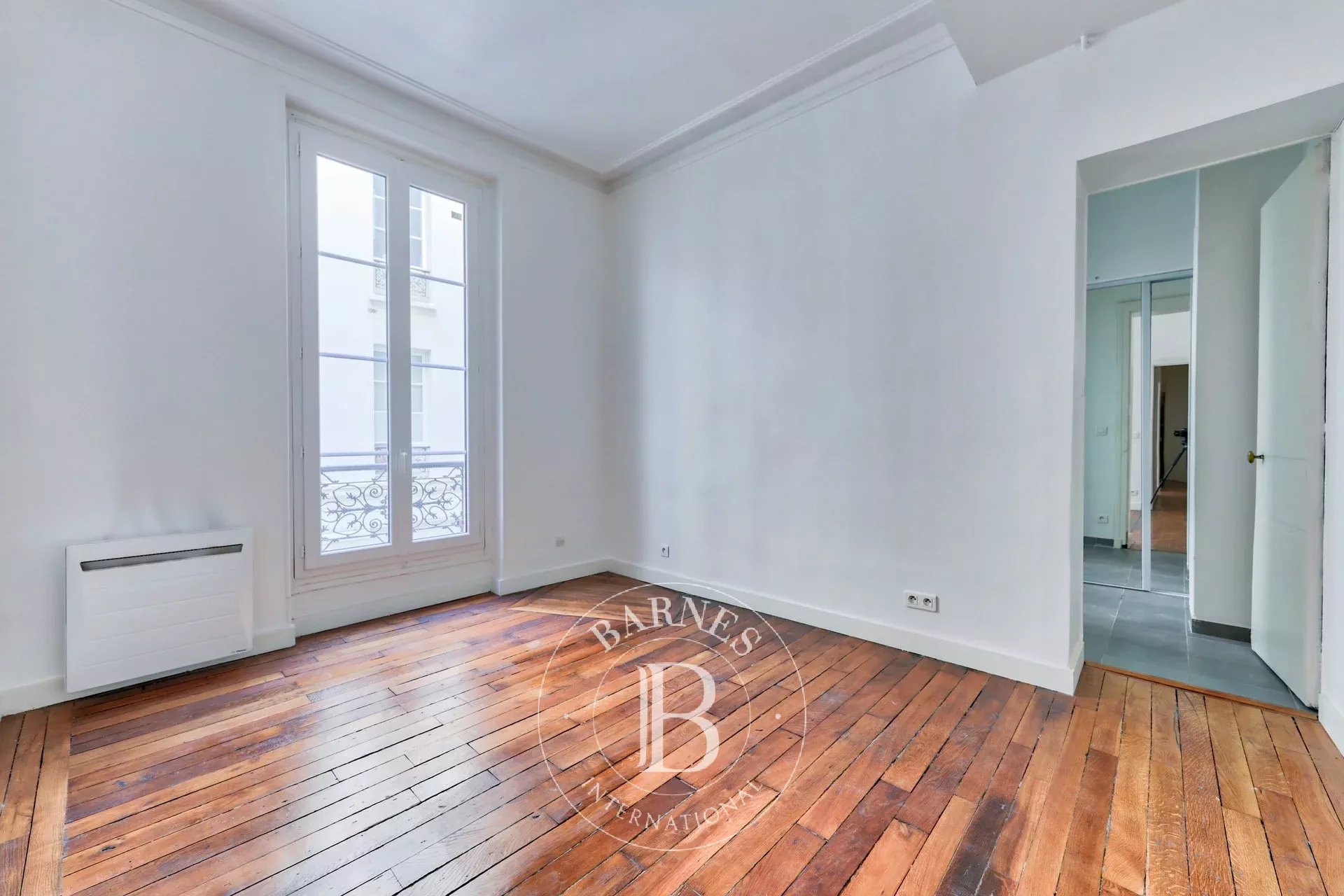 Daire Paris 8ème - picture 10