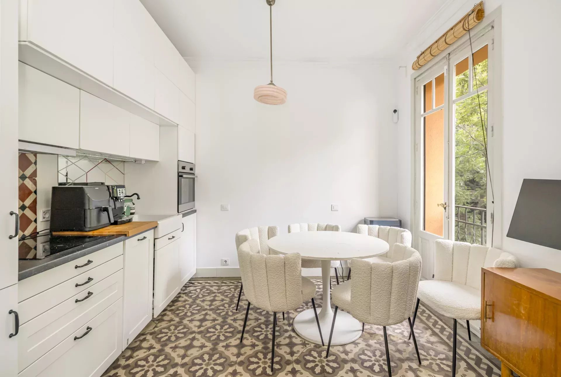 Votre maison au charme classique avec potentiel à Chamberí - picture 6