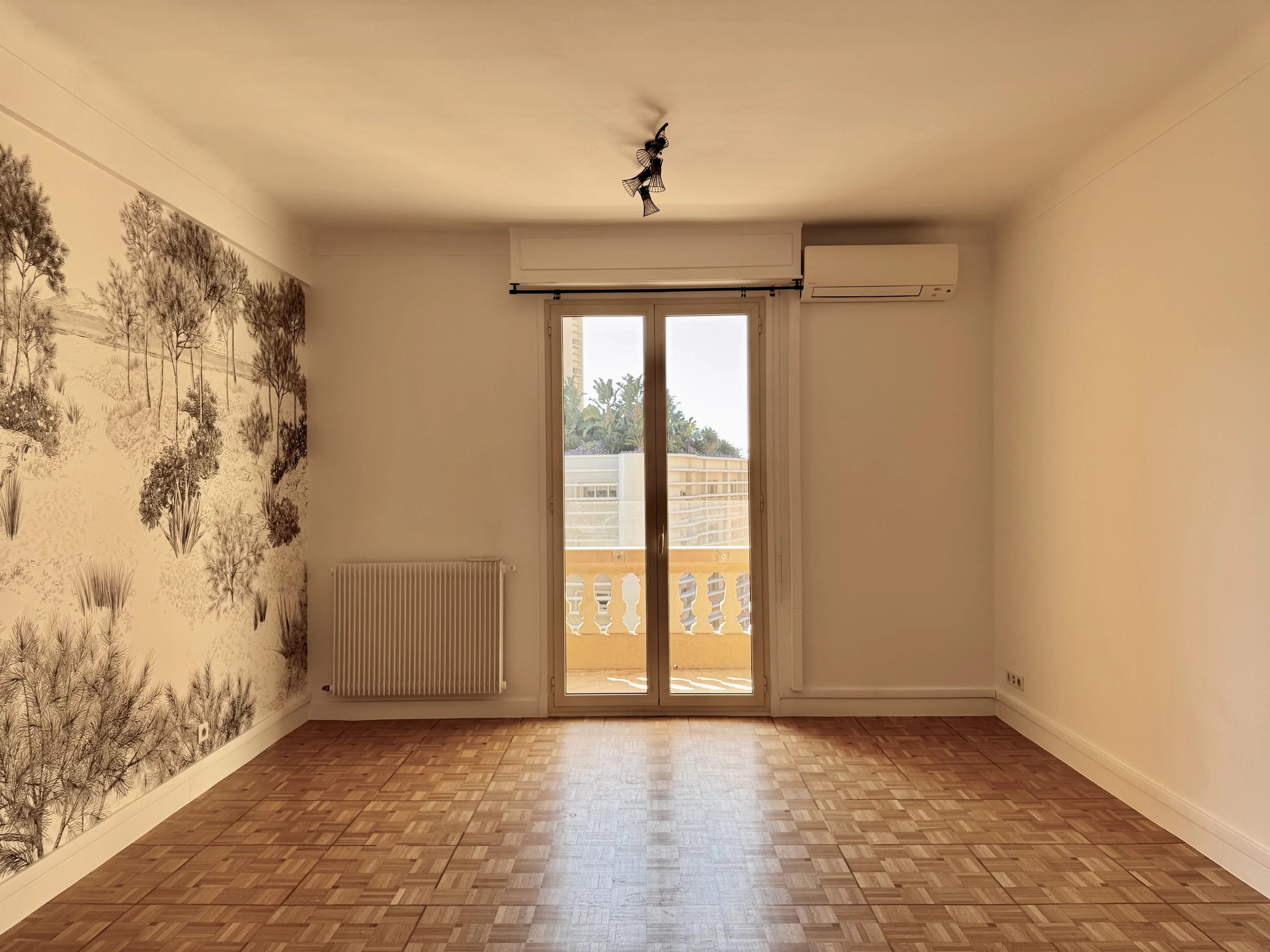 Franzido Palace - 4-Room Appartment for Rent