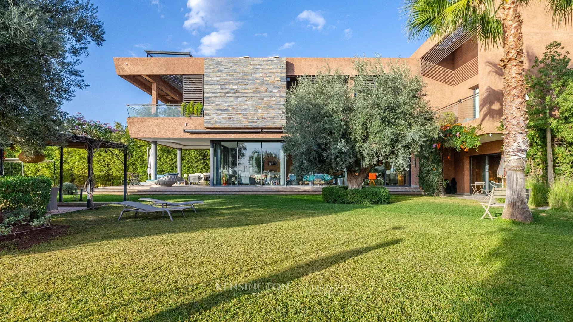 5 Bedroom Villa/Townhouse's Image 24