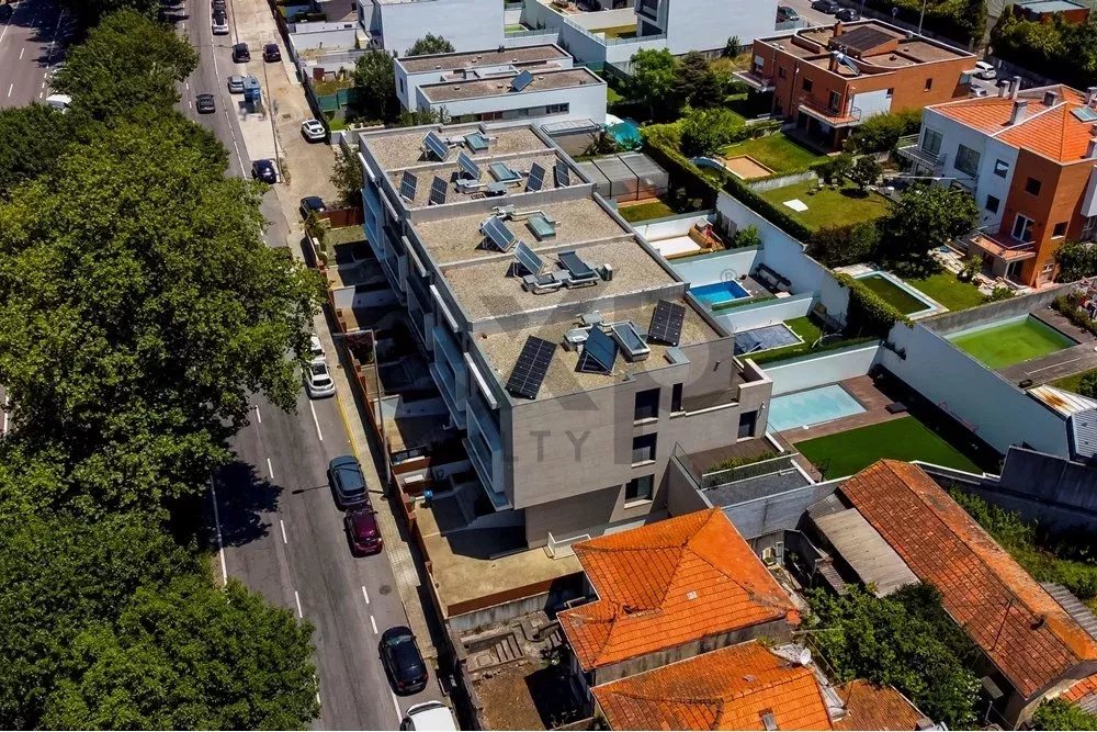 Luxuoso Moradia com Piscina no Porto