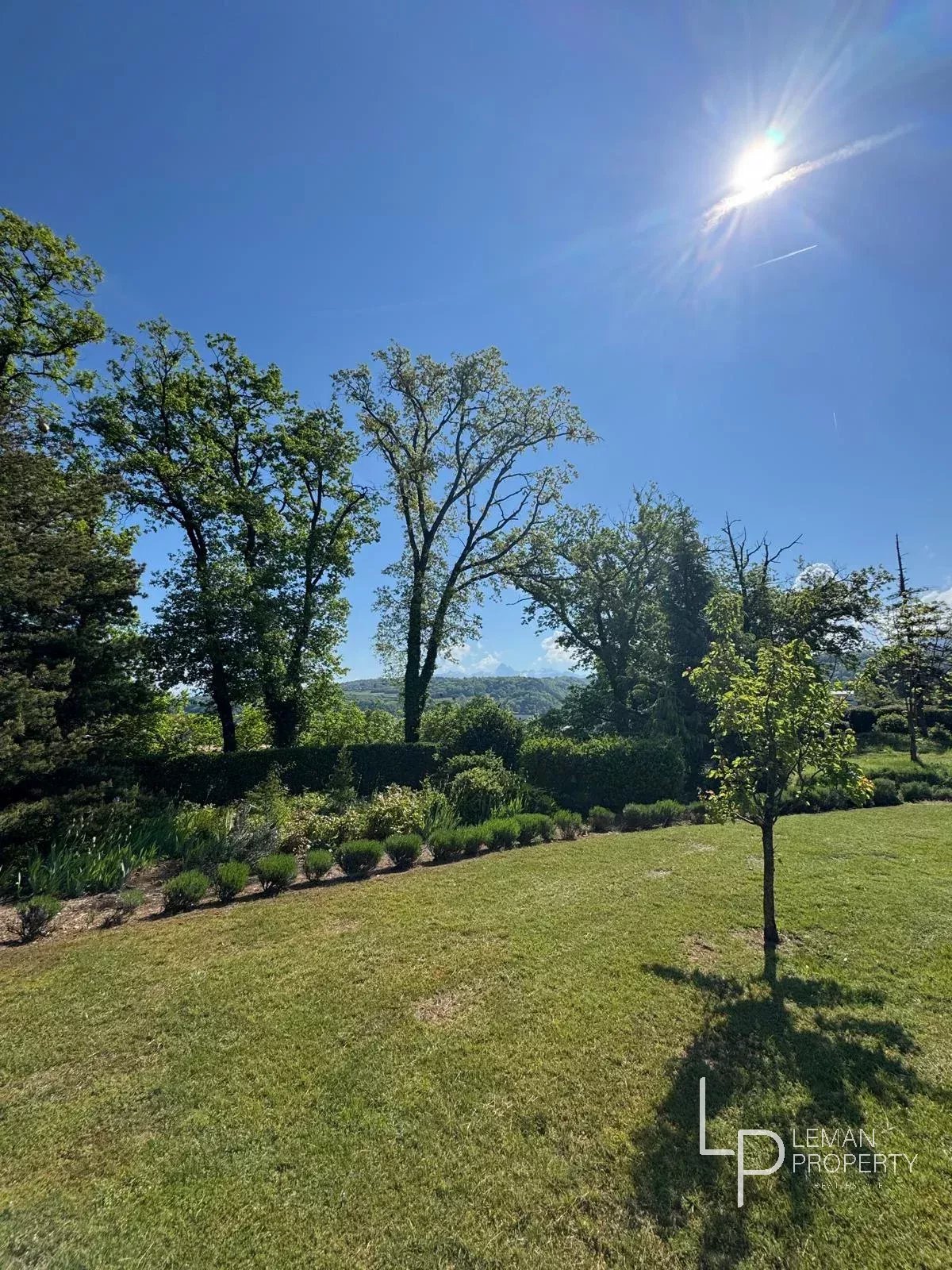 Vente de terrain d'une surface de 2335 m2