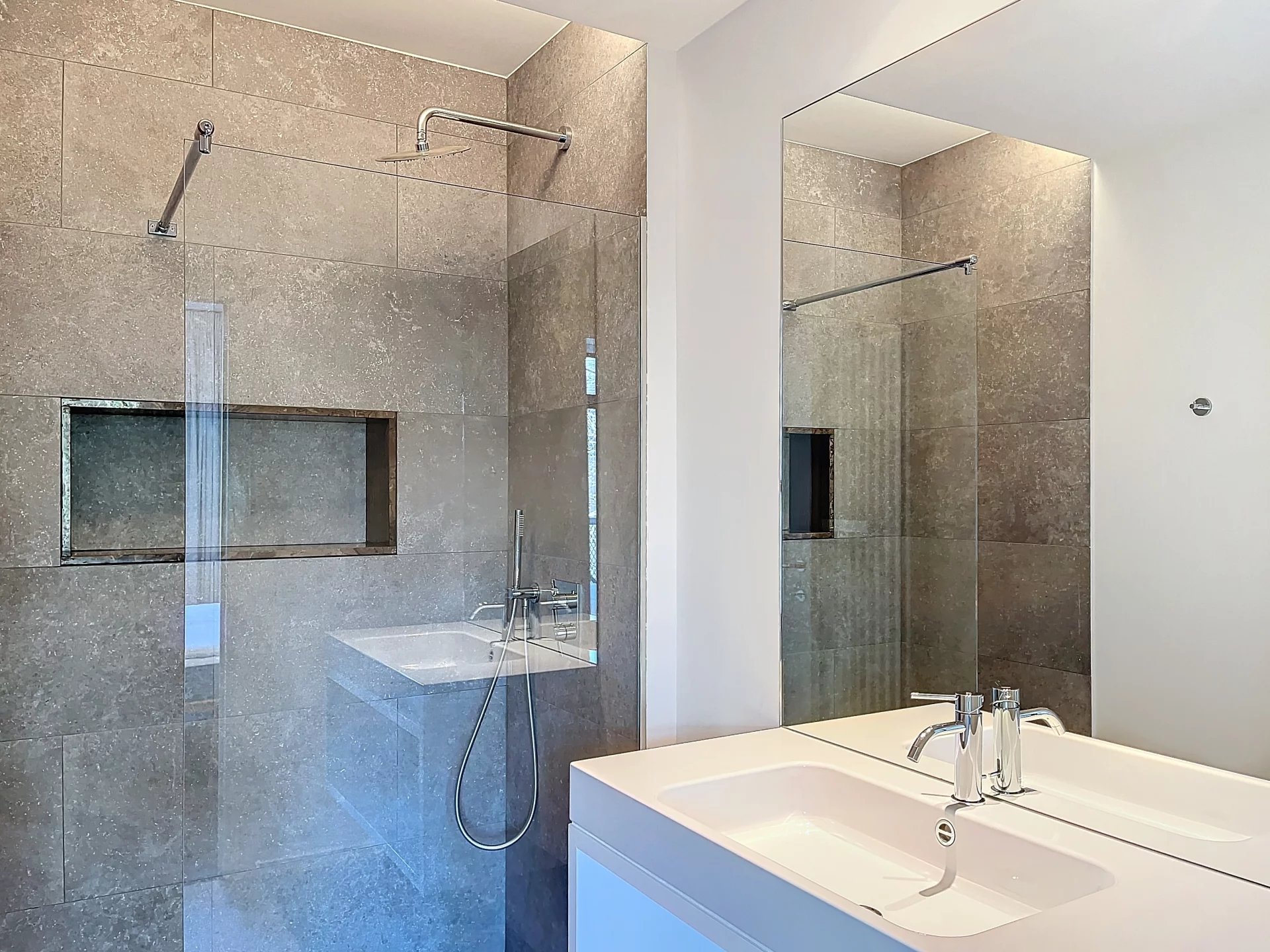 Louise - Appartement meublé 3 chambres